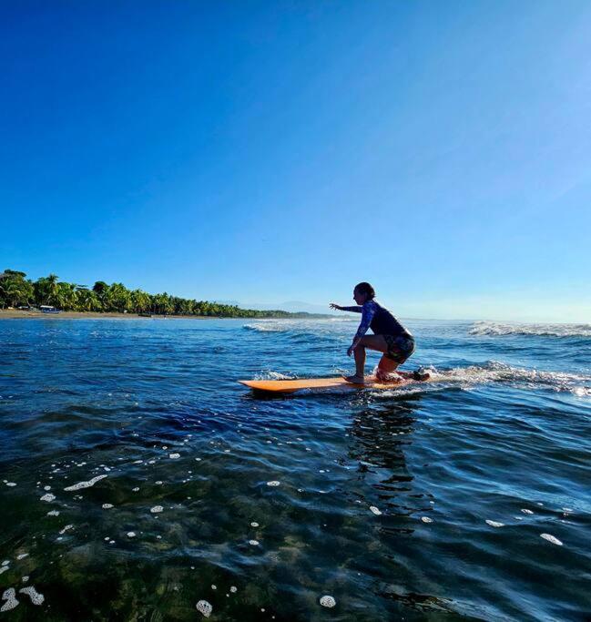 Casa Cariad Close to surfing lessons and more!