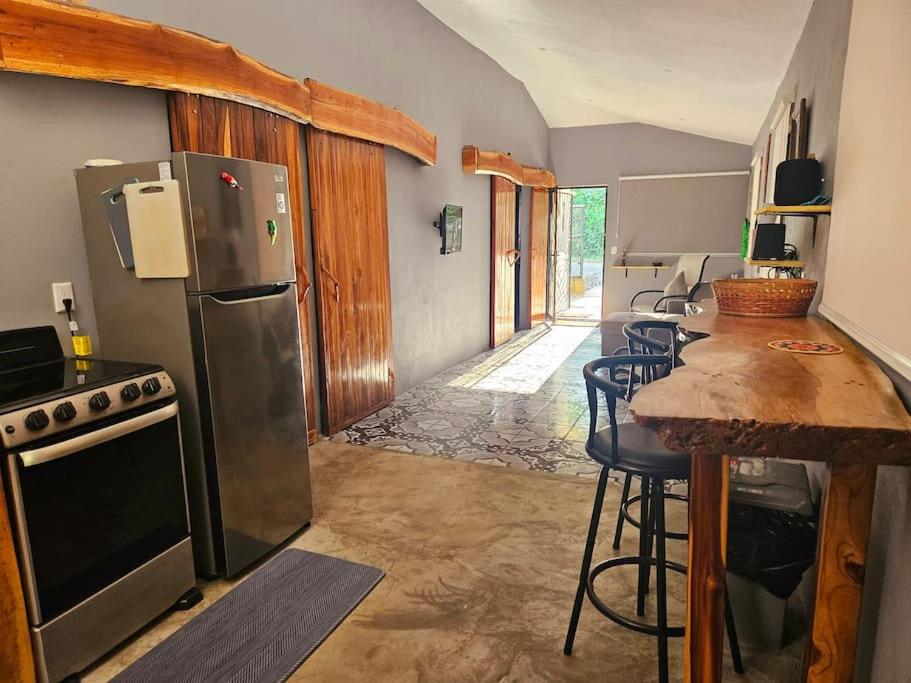 Casa Cariad Close to surfing lessons and more!