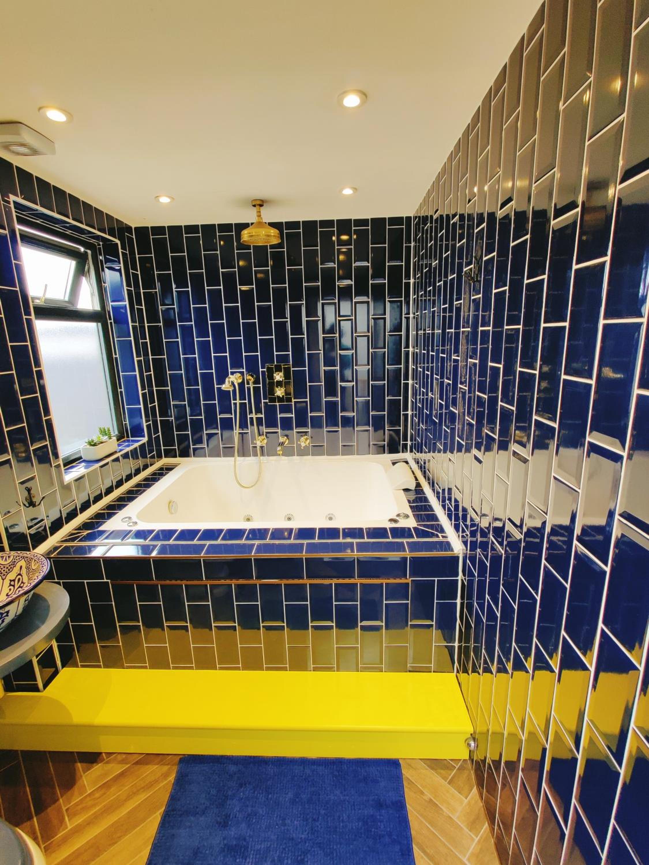 Jacuzzi Suite