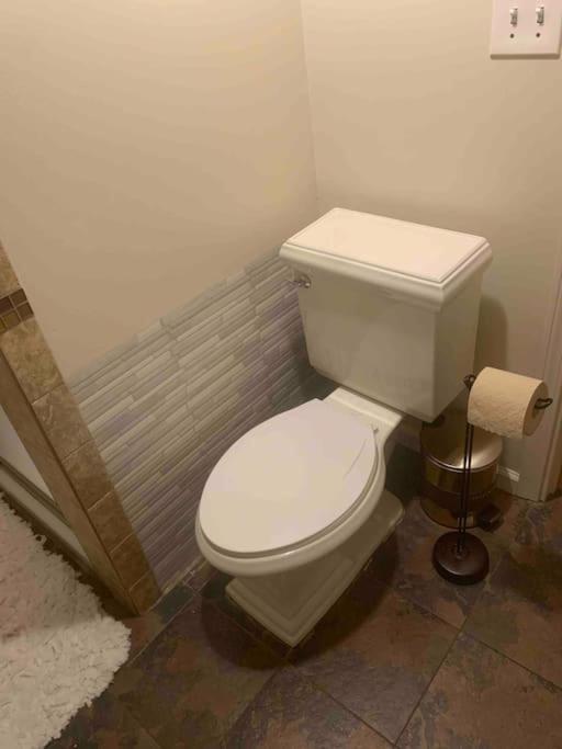 Entire 1 Bedroom Top Floor Rental Unit with Patio view 4