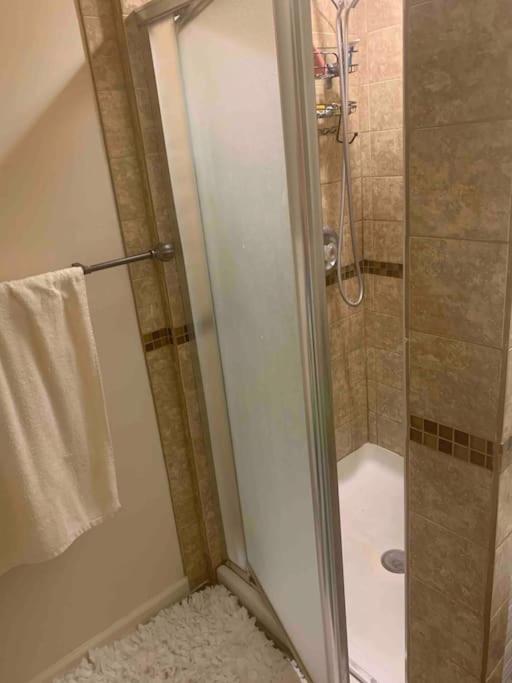 Entire 1 Bedroom Top Floor Rental Unit with Patio view 5