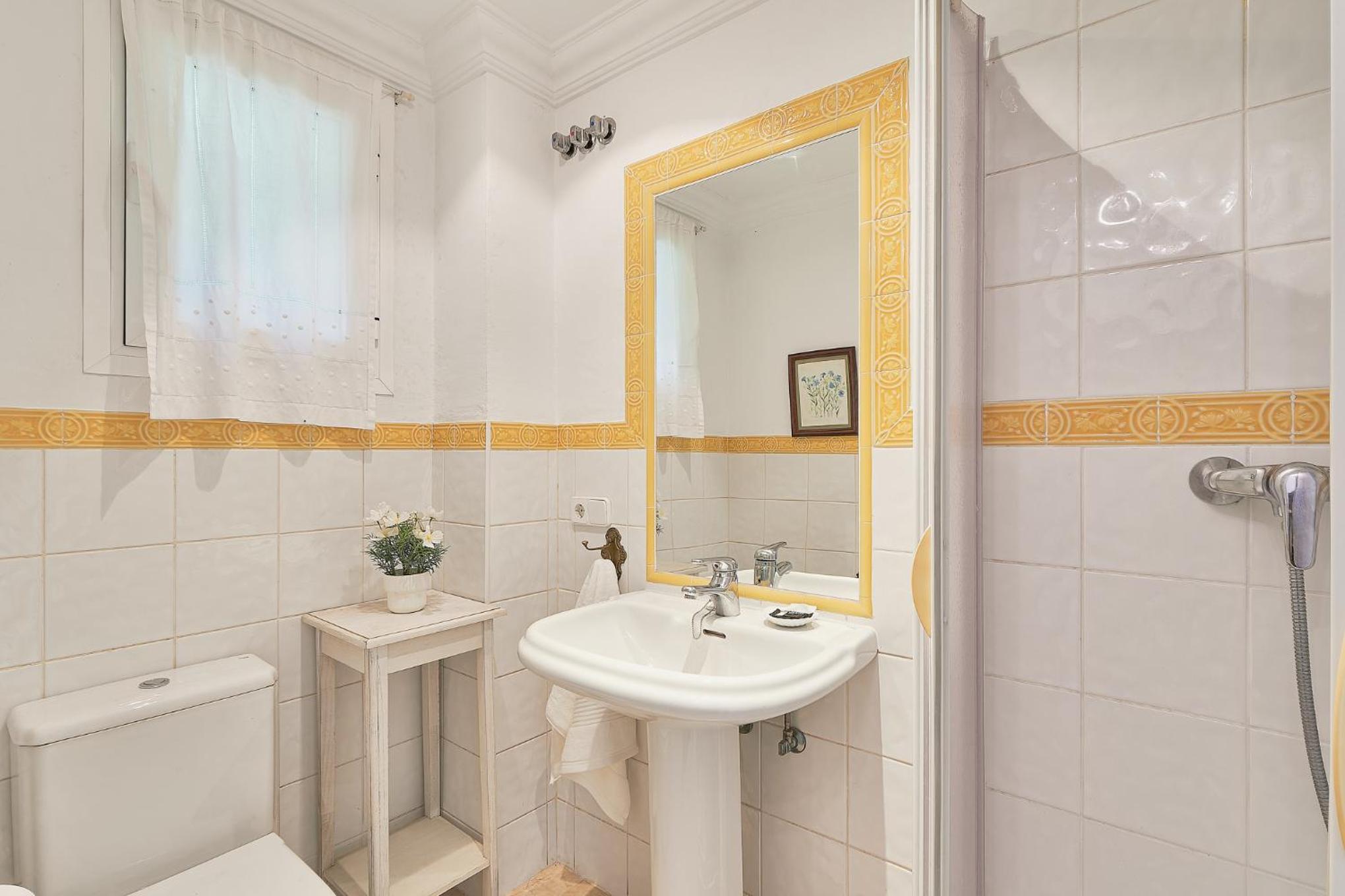 Amapola House Exclusive Private Pool, BBQ & Pet Friendly Torreblanca Fuengirola by Groway Home