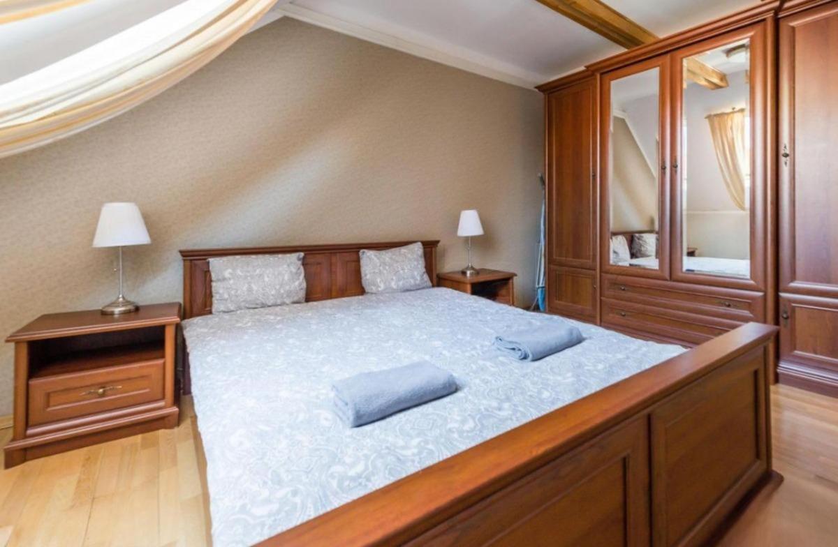 Central apartments 3 x Free parking x SELF CHECK-IN view 3