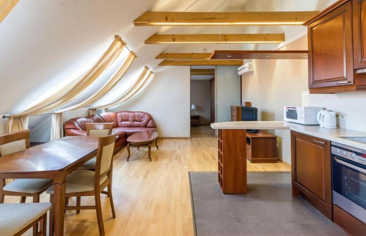 Central apartments 3 x Free parking x SELF CHECK-IN view 2