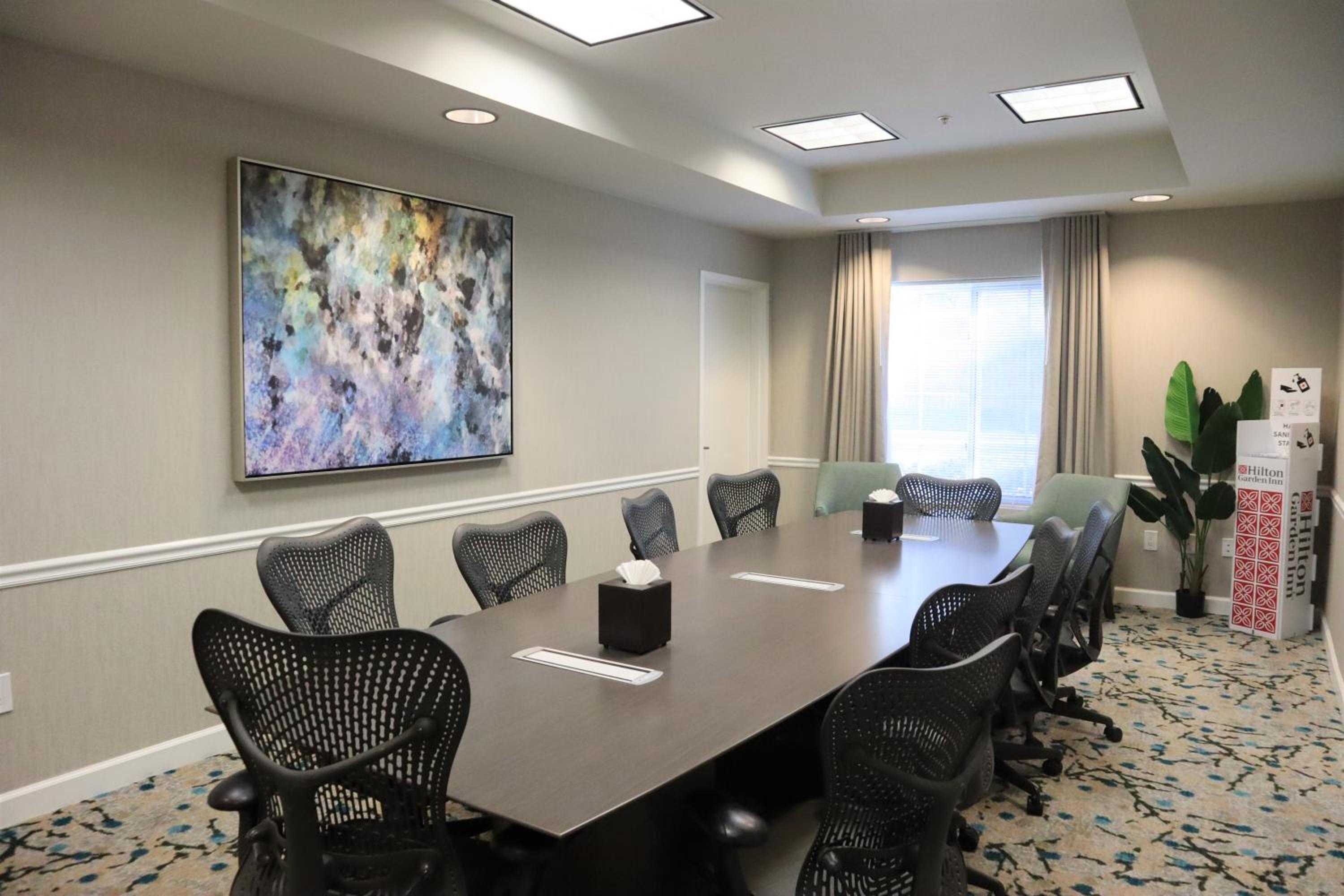 Hilton Garden Inn Calabasas - Property Image 5