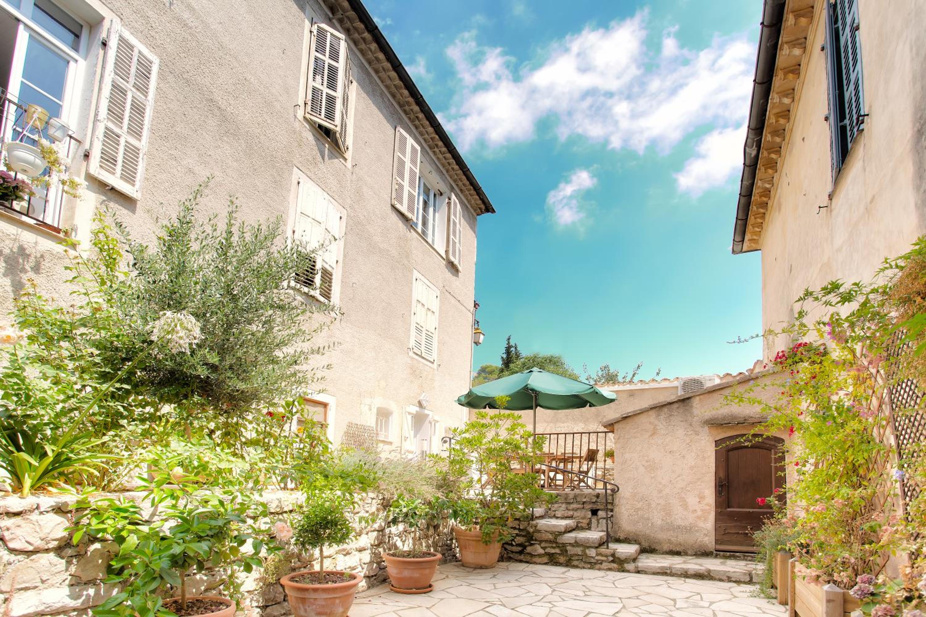 Le Jardin du Village - Valbonne view 4