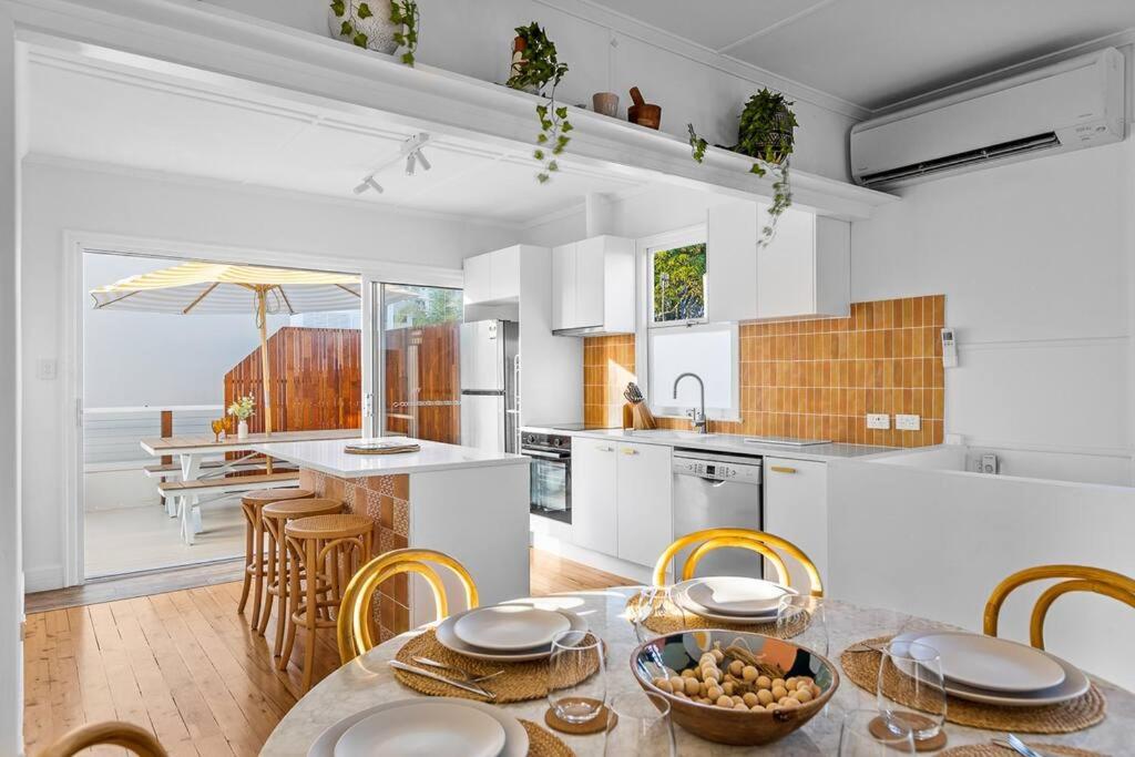 Palm Beach Villa Gold Coast