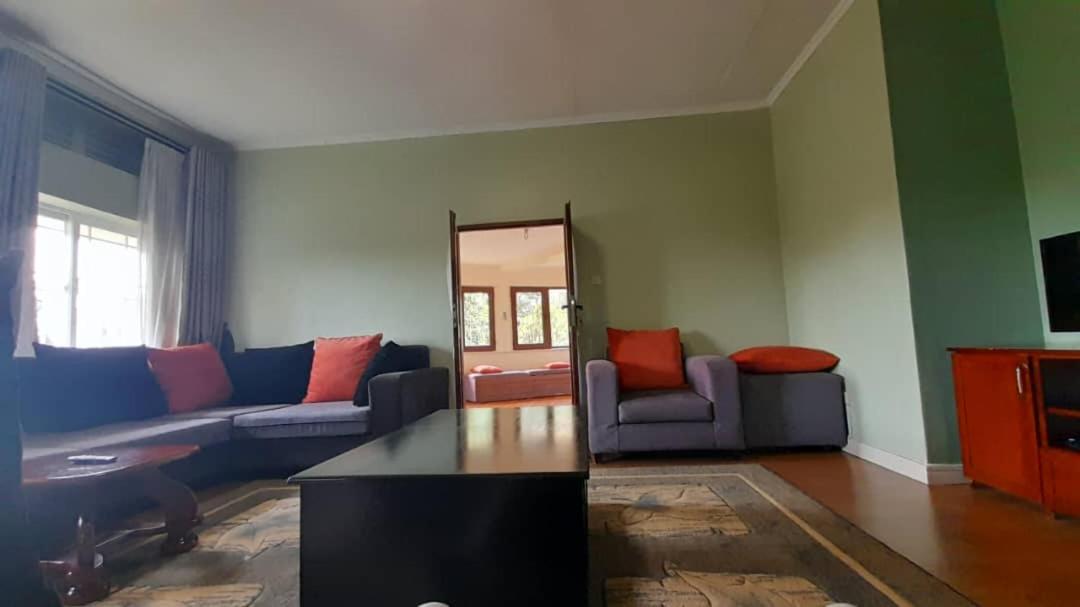 Plot 9 coral crescent/Yuri Gagarin view 3