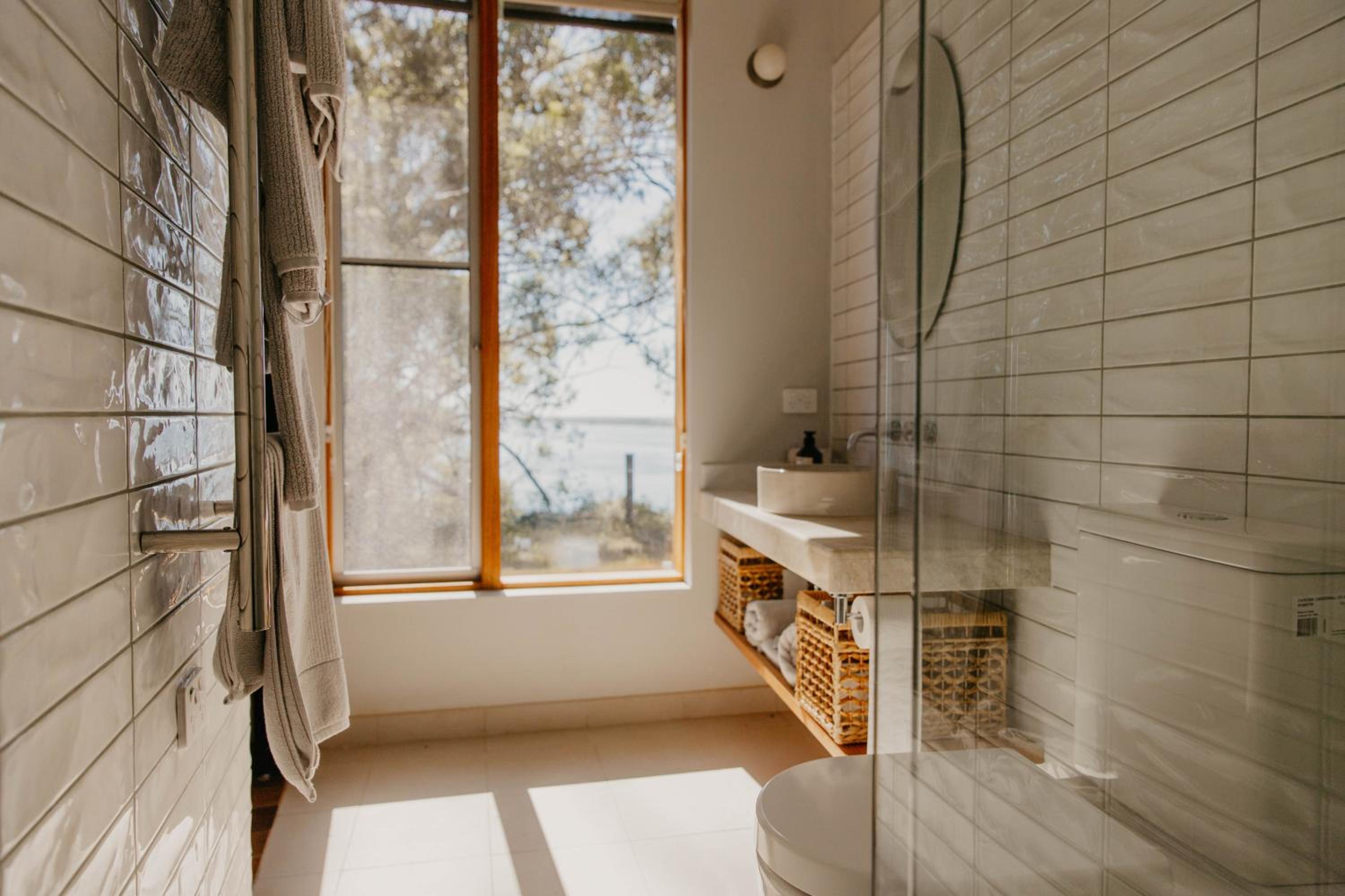 Teulu House - Luxury Retreat in Nungurner