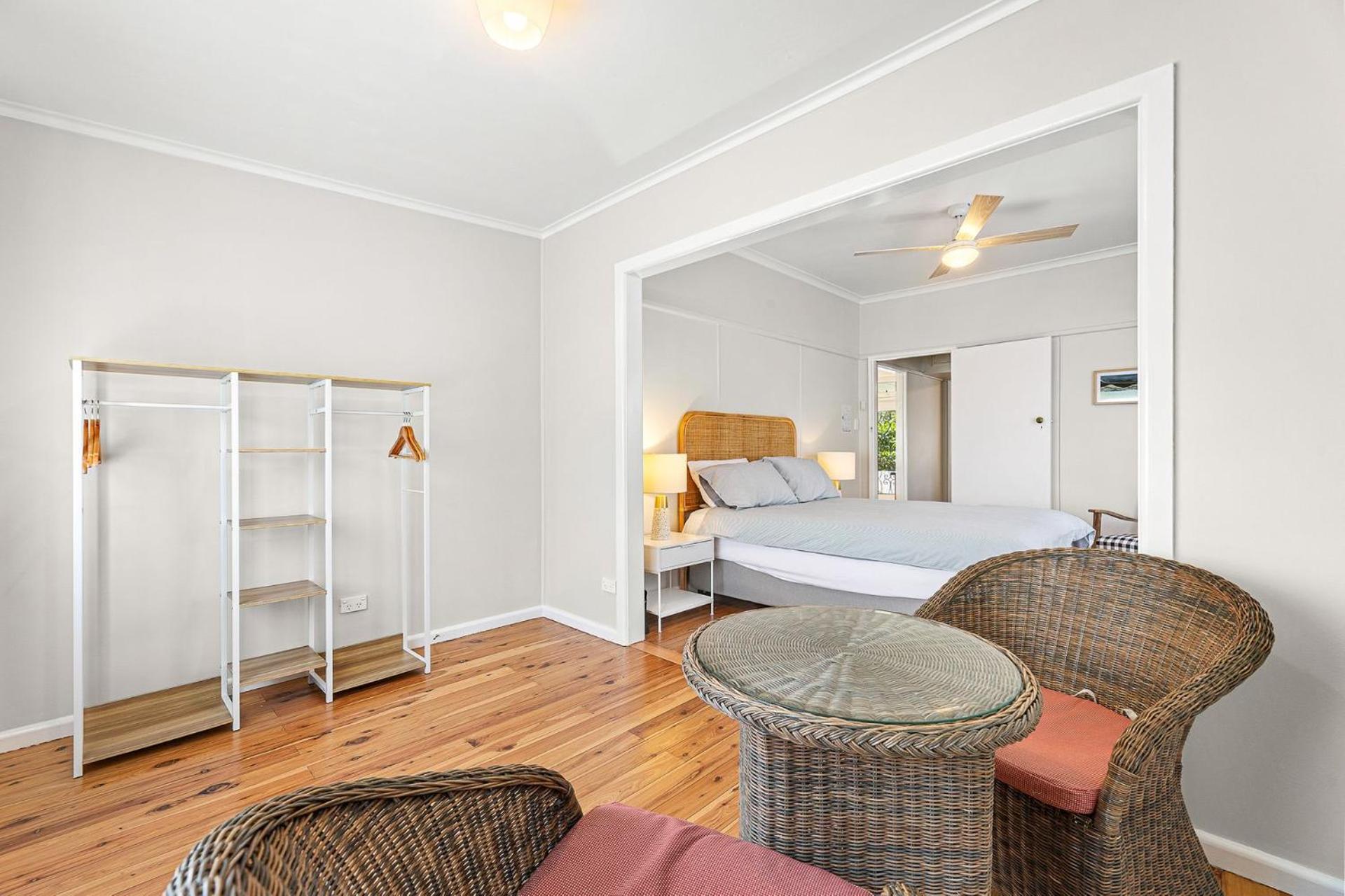 Location, Location, Location ! The Light House Cottage Narooma
