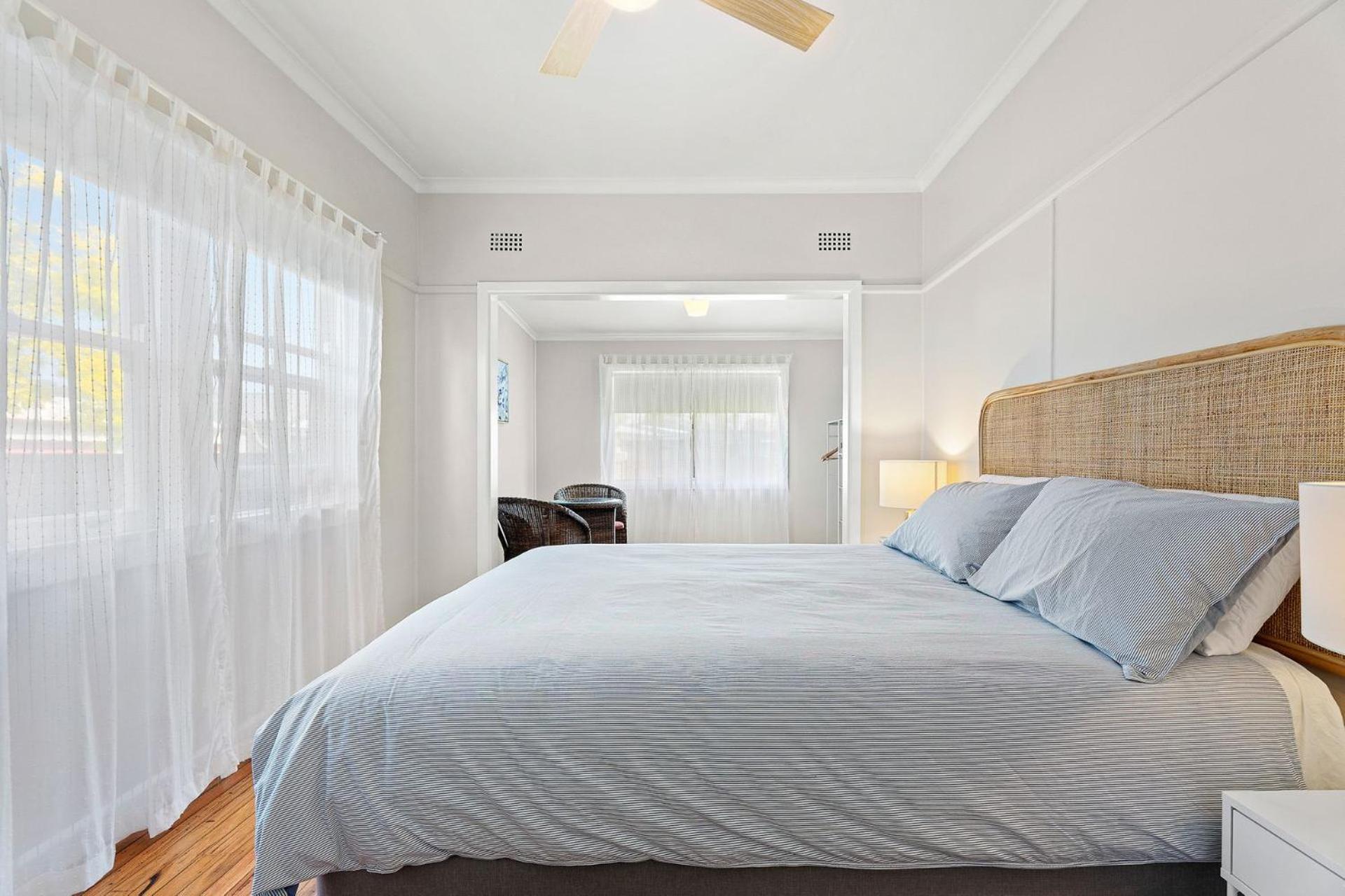 Location, Location, Location ! The Light House Cottage Narooma