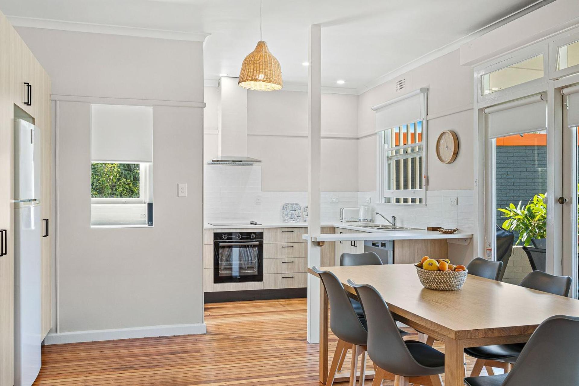 Location, Location, Location ! The Light House Cottage Narooma