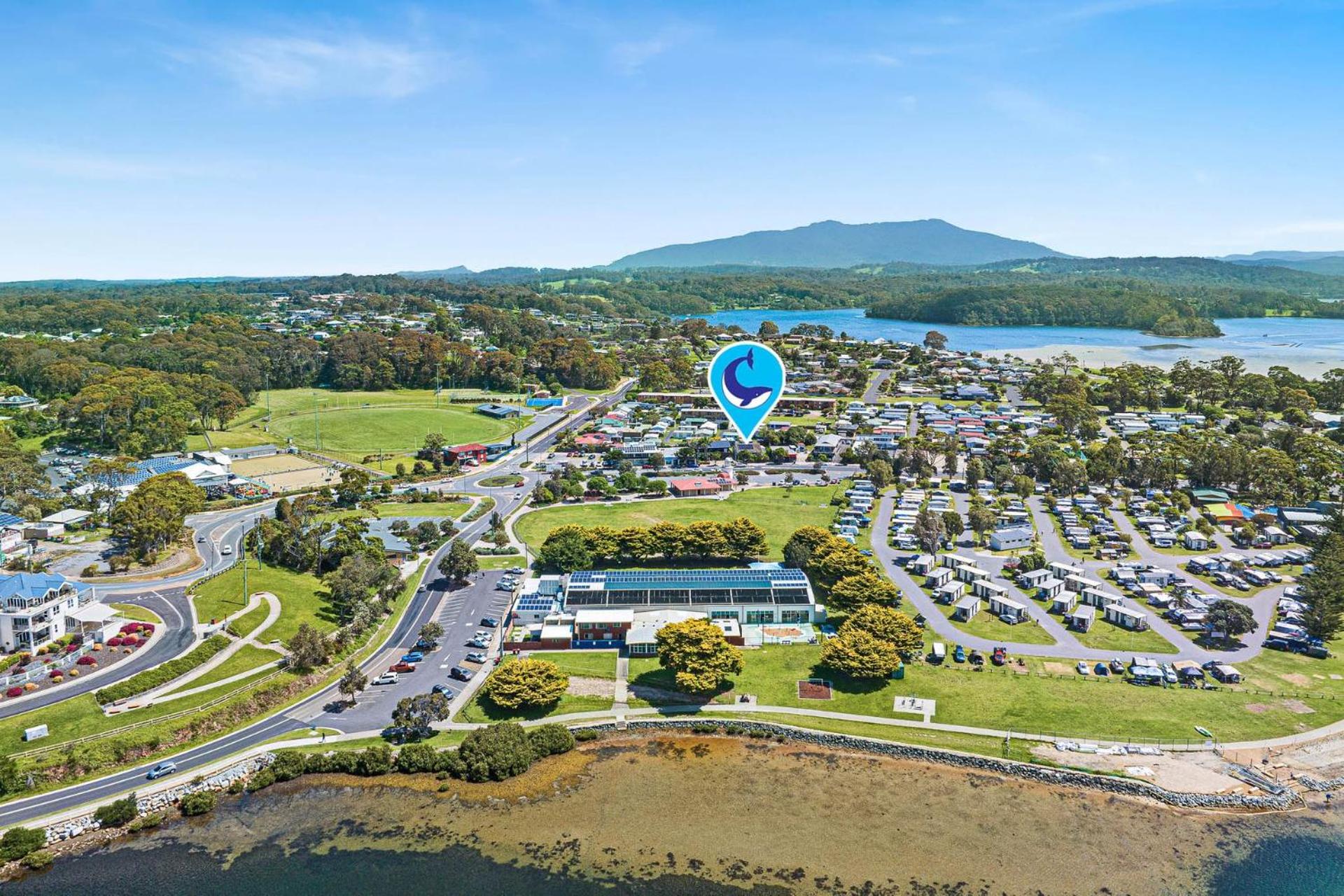 Location, Location, Location ! The Light House Cottage Narooma