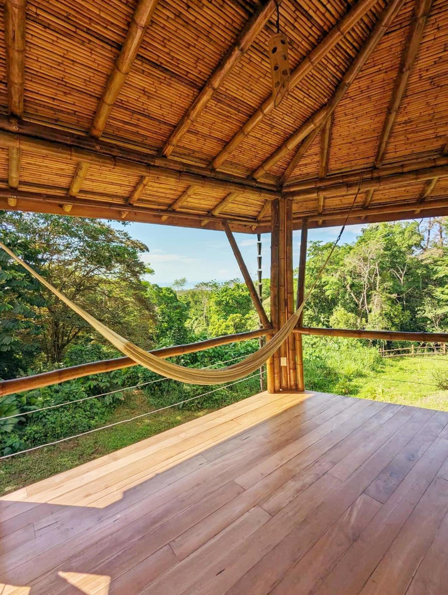 Yogachal Vista Mar Bamboo House in the Jungle