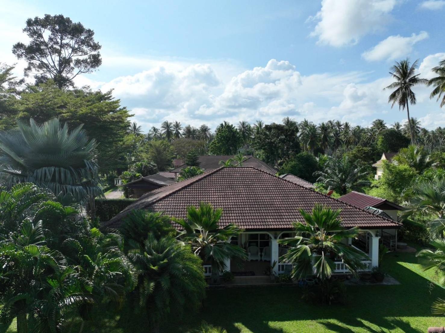 Palm Gardens Resort, Bang Saphan