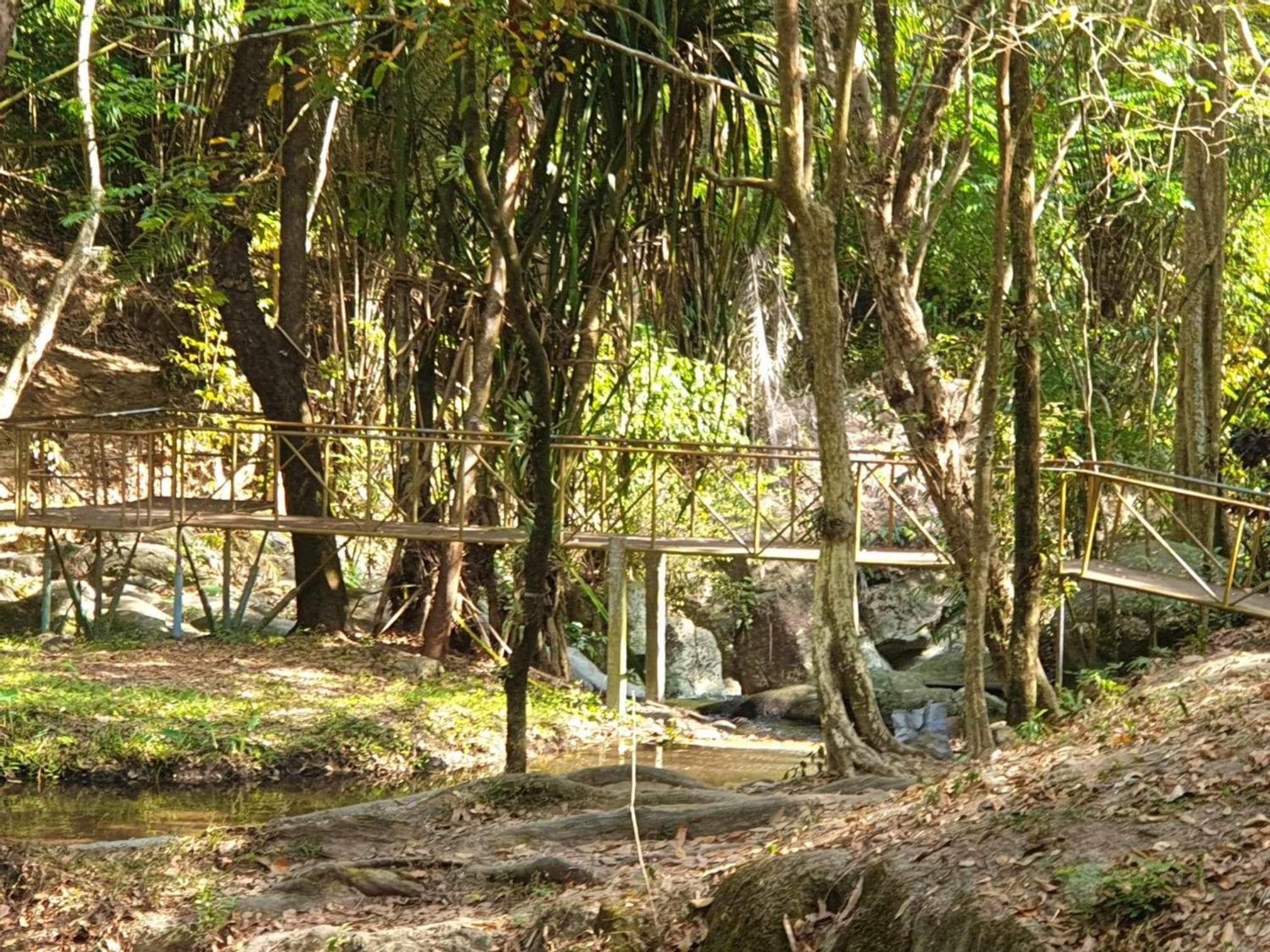 Palm Gardens Resort, Bang Saphan