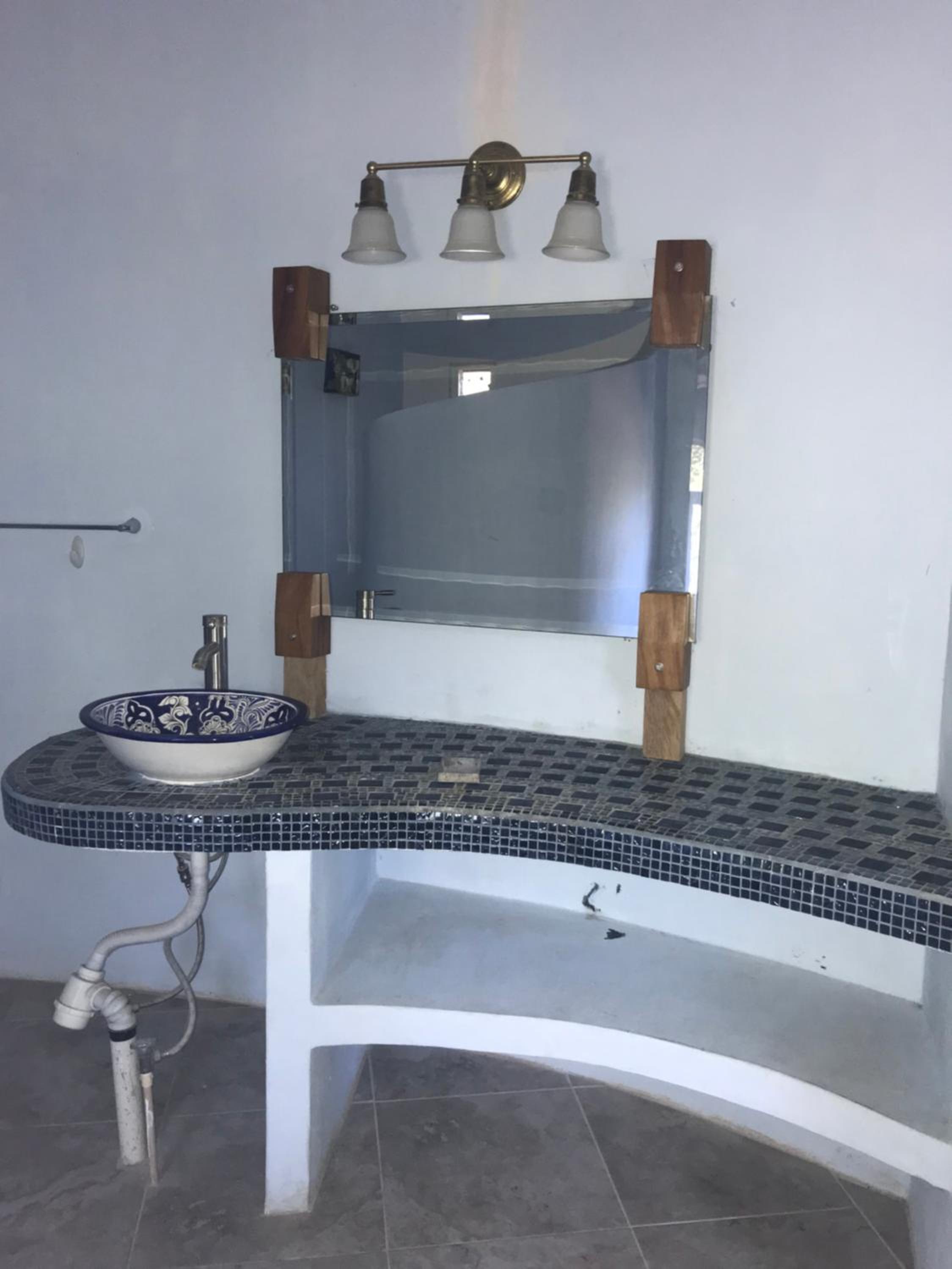 Nixandu mountain retreat lodge