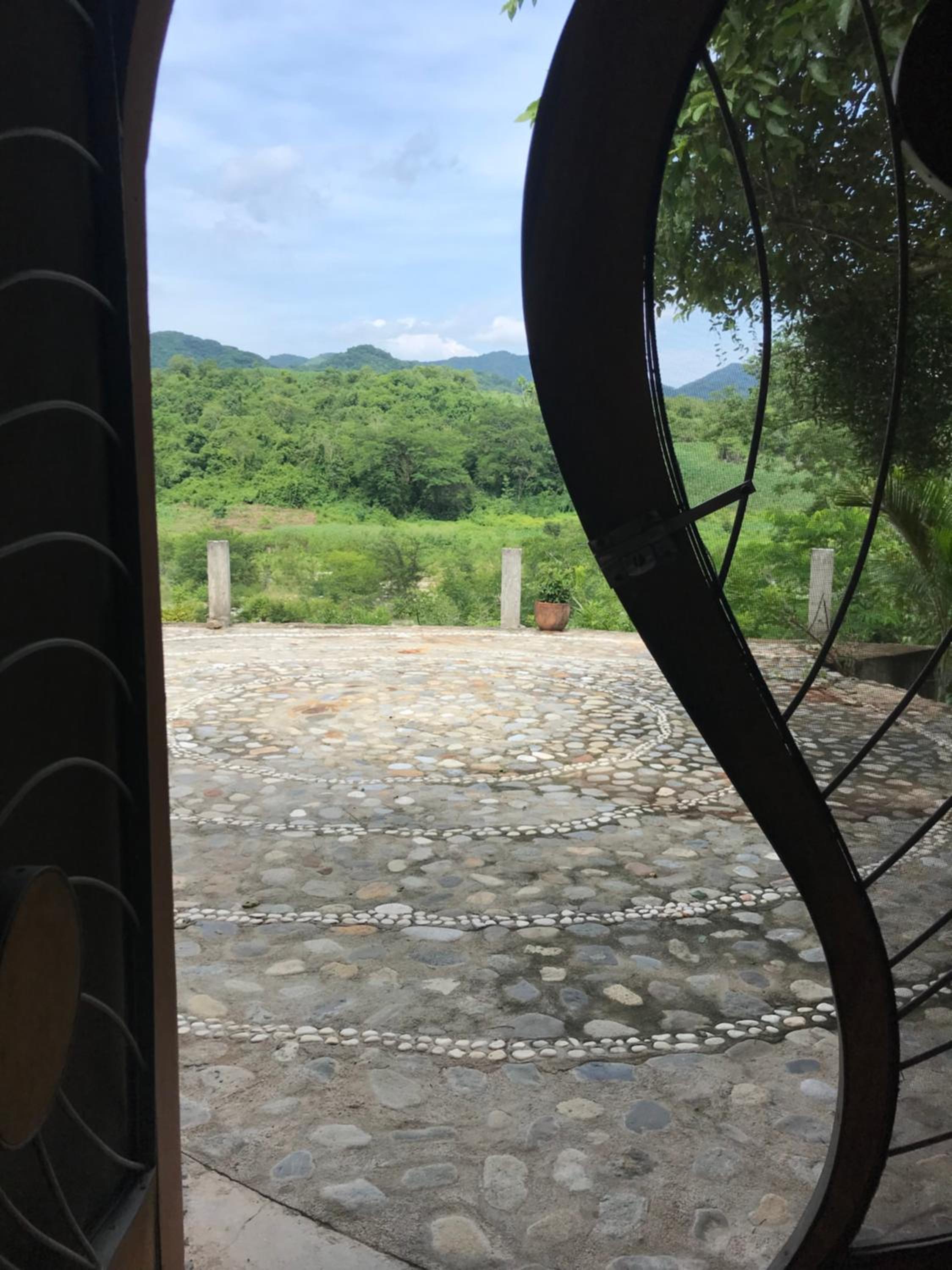Nixandu mountain retreat lodge