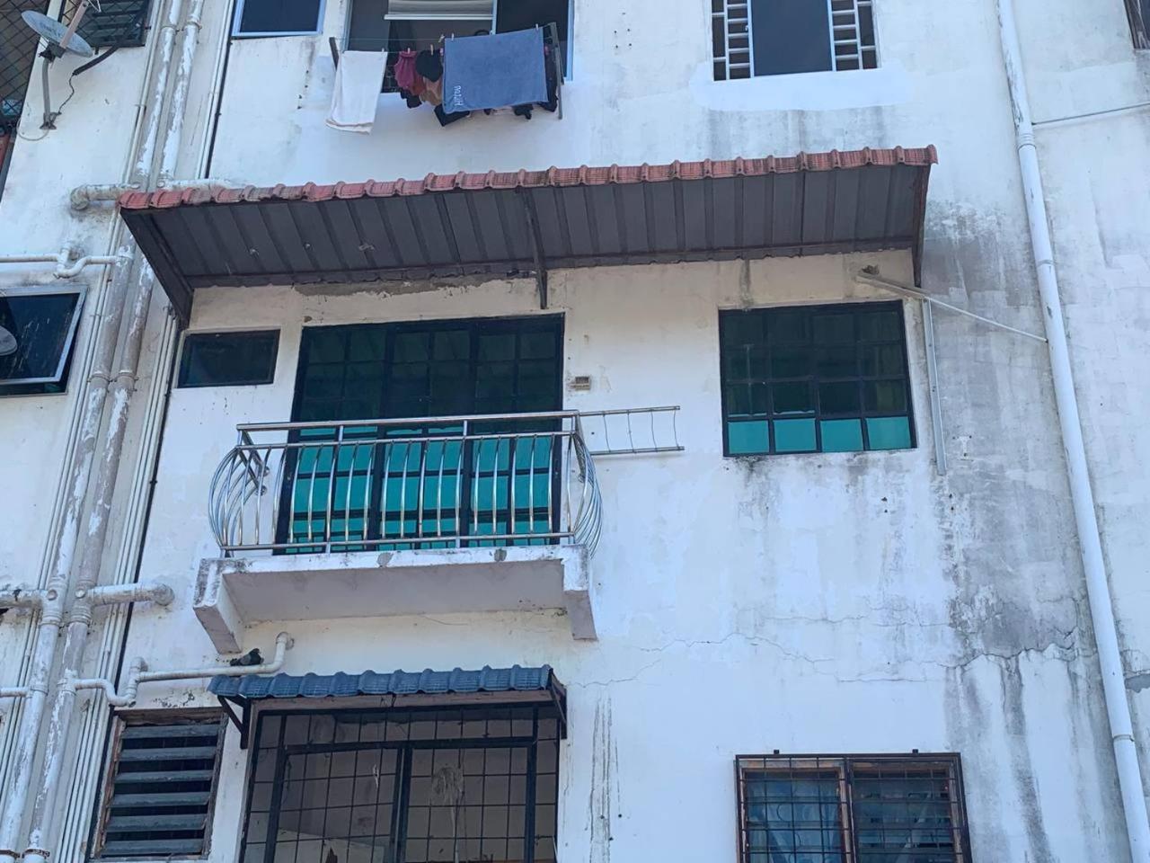 Flat Homestay Putatan