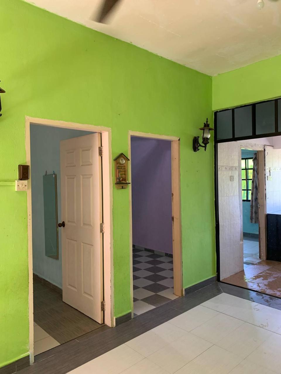 Flat Homestay Putatan