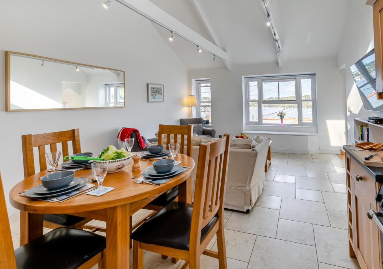 2 Bed in Polruan oc-cgart2