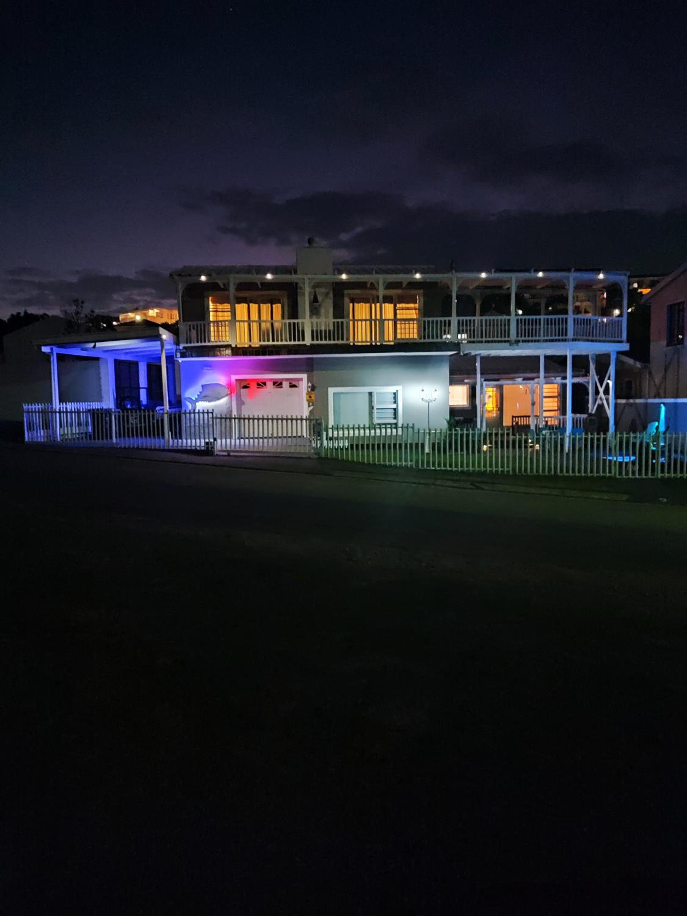 Surf n Sea Beachfront Holiday Home view 5