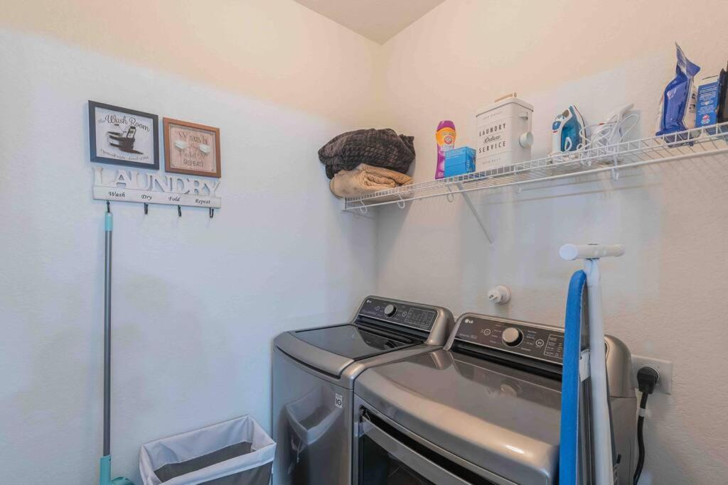 Spacious Family Home Near Seaworld and LAFB view 4