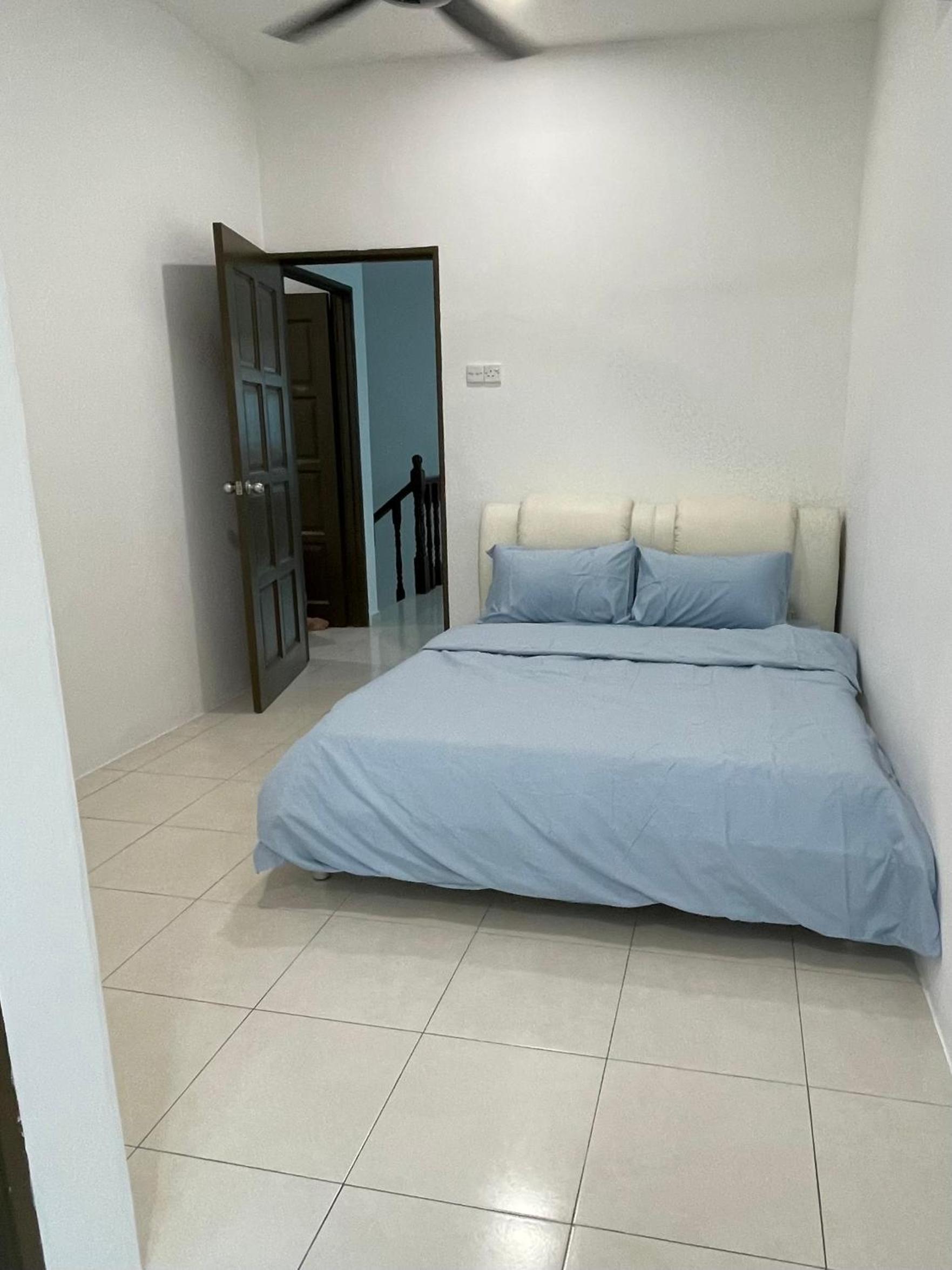 Eyu Sweet Home in Sitiawan 10-13 pax free wifi photo 7