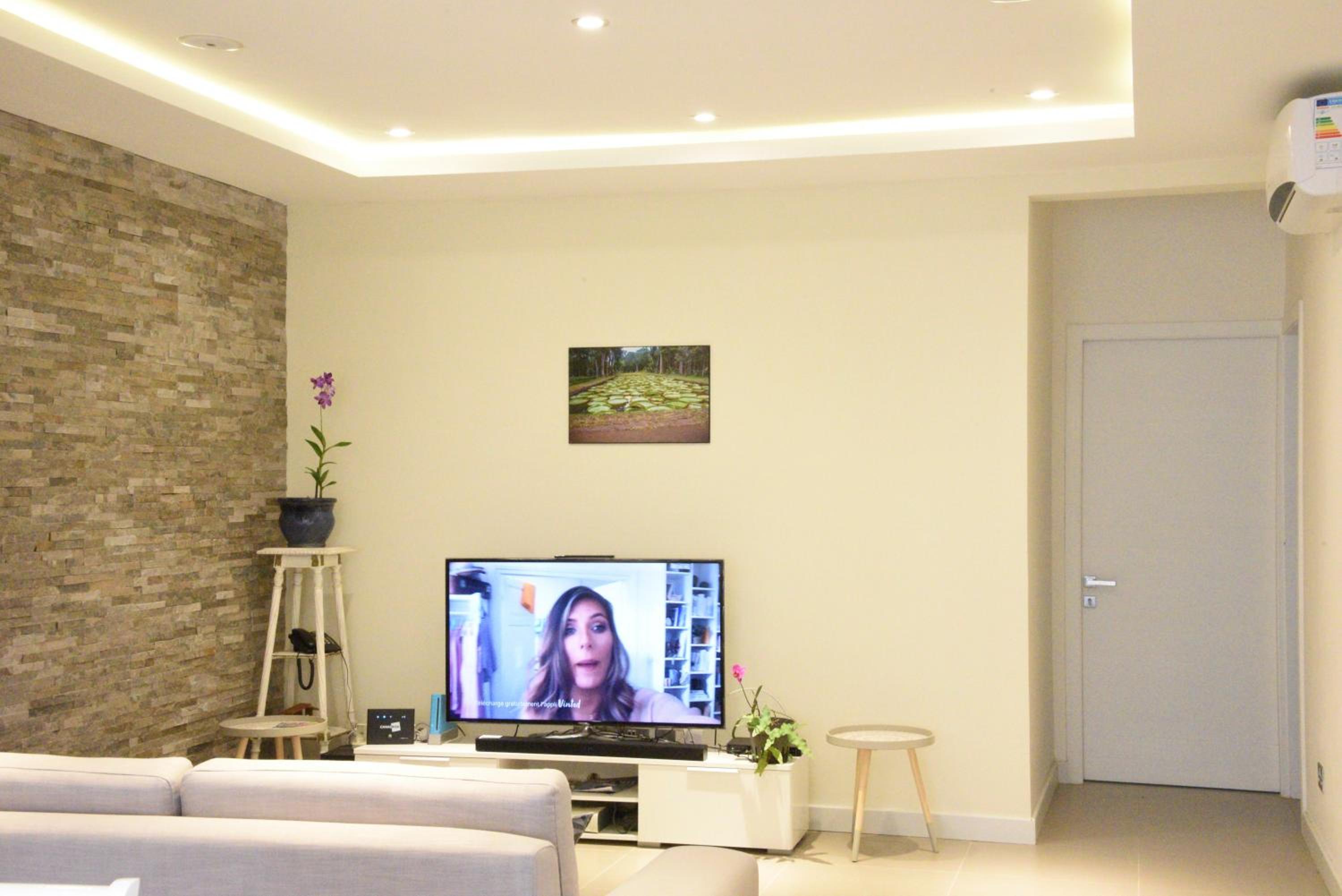 Pereybere -Mayfair Apartment A5 view 3