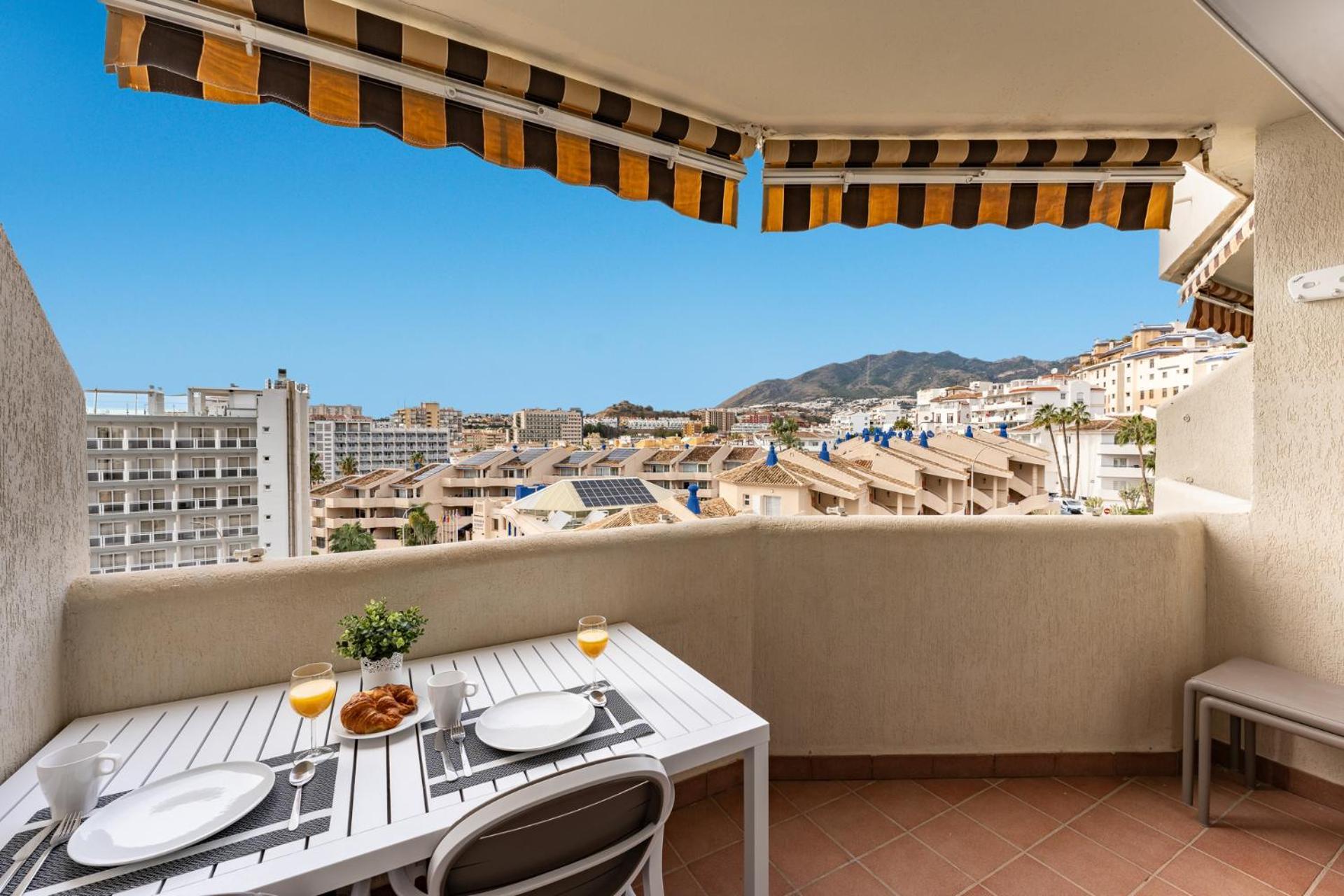 Benalbeach Bliss Seafront Retreat with Balcony