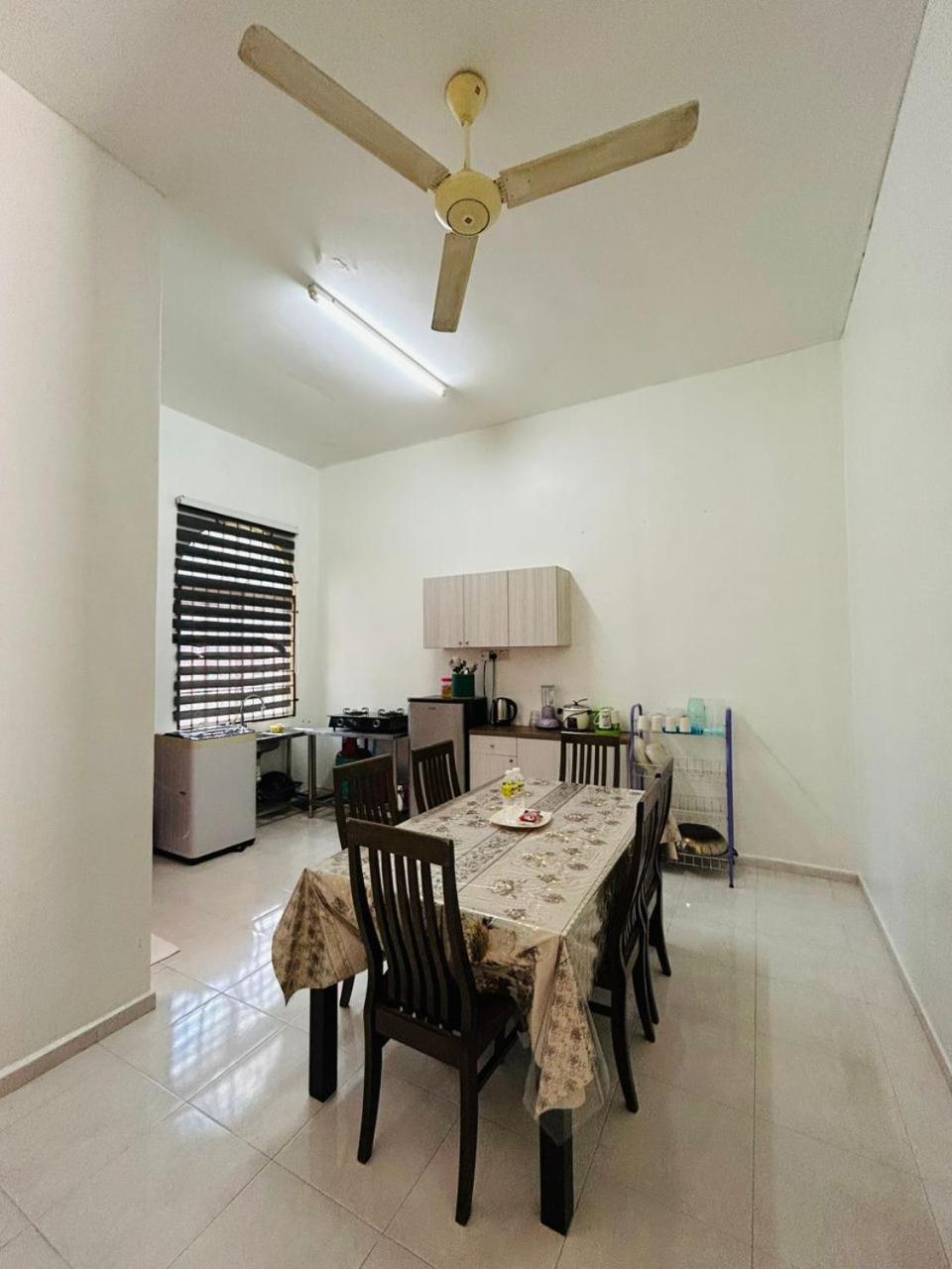 Homestay Ira Jaya - 4 Unit Rumah photo 7
