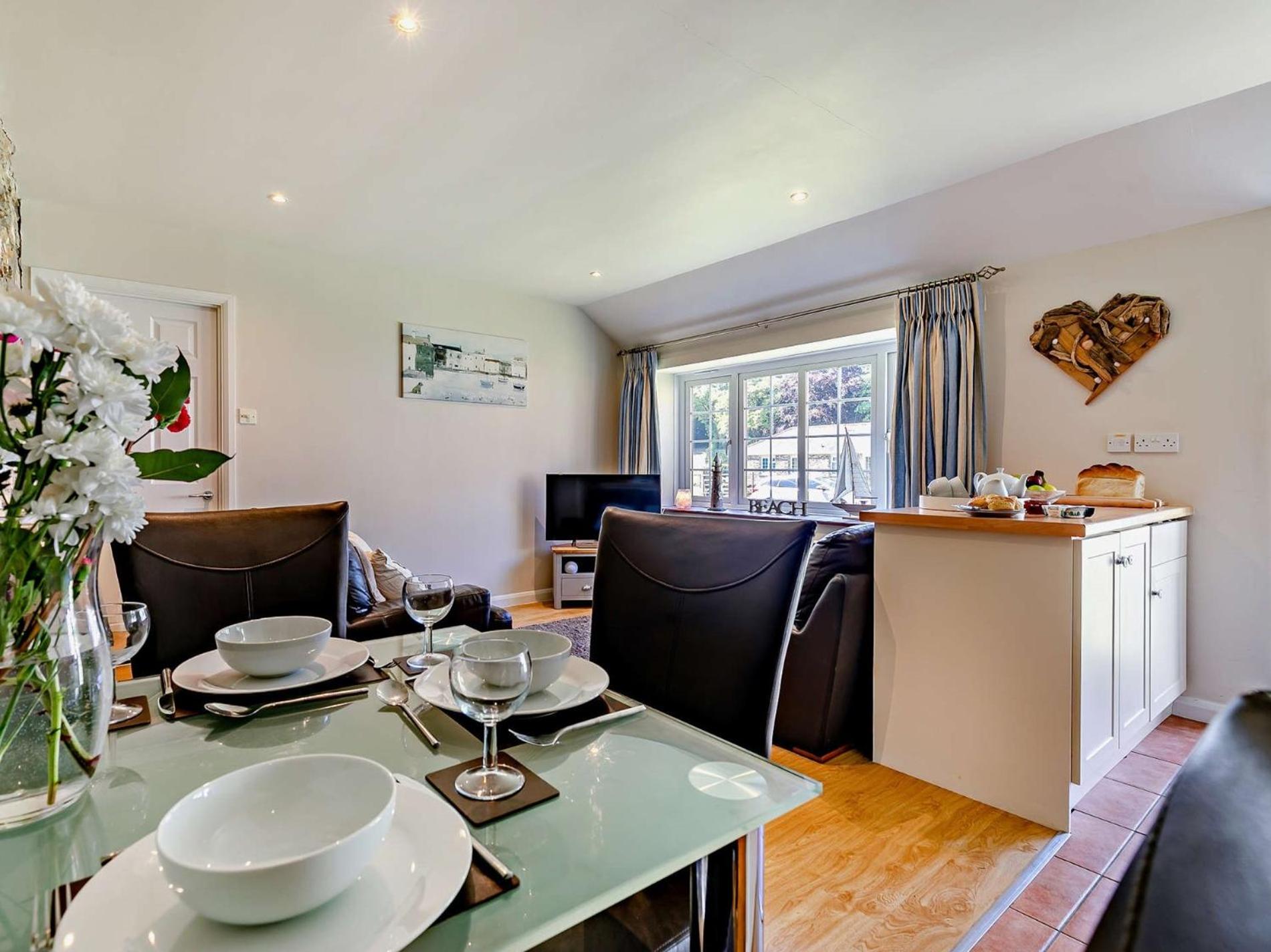 2 Bed in Perranporth WHHOU view 4