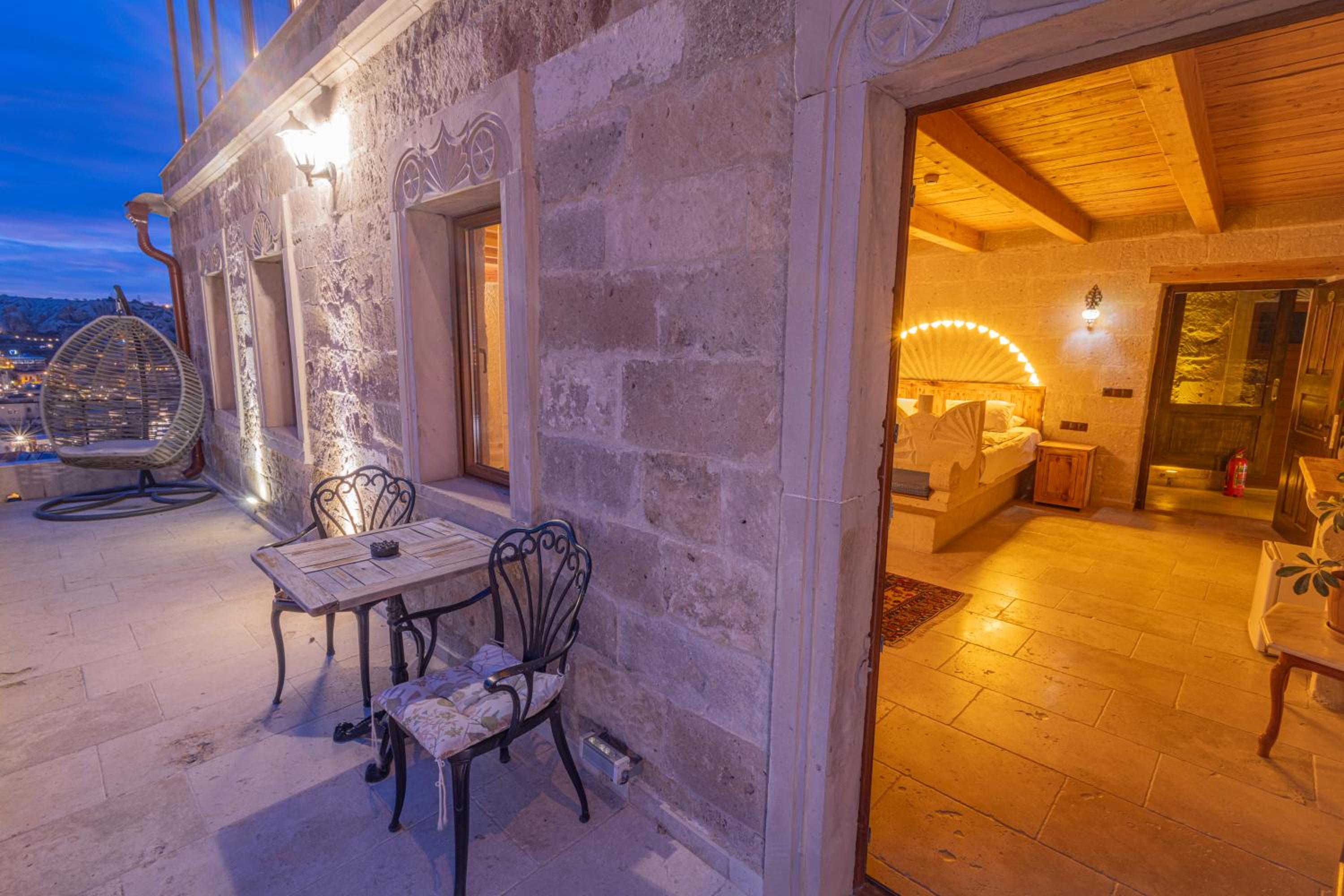 Zeus Cave Suites - Image 40