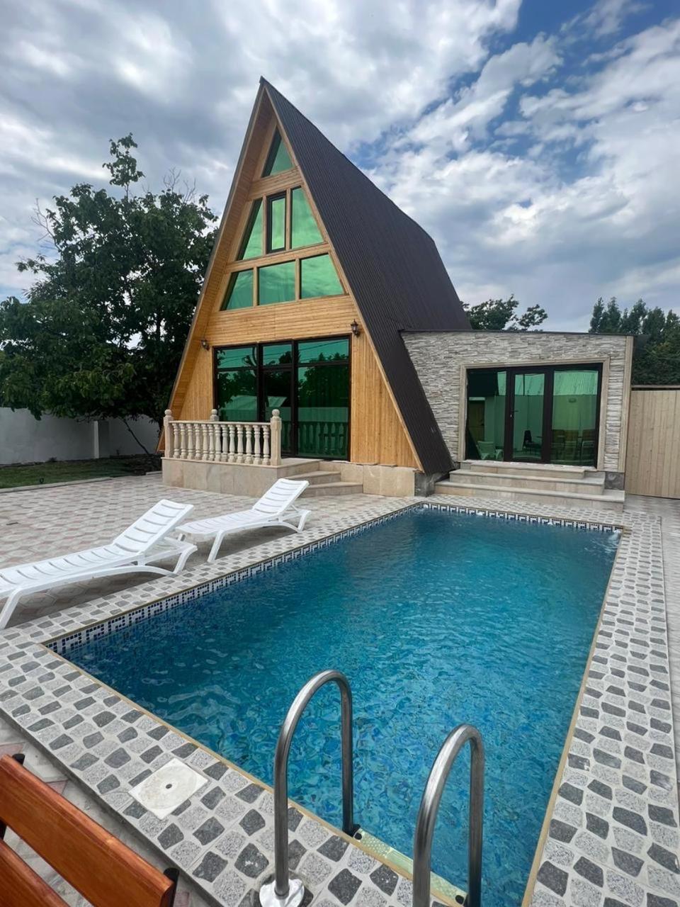 Pandora villa a frame