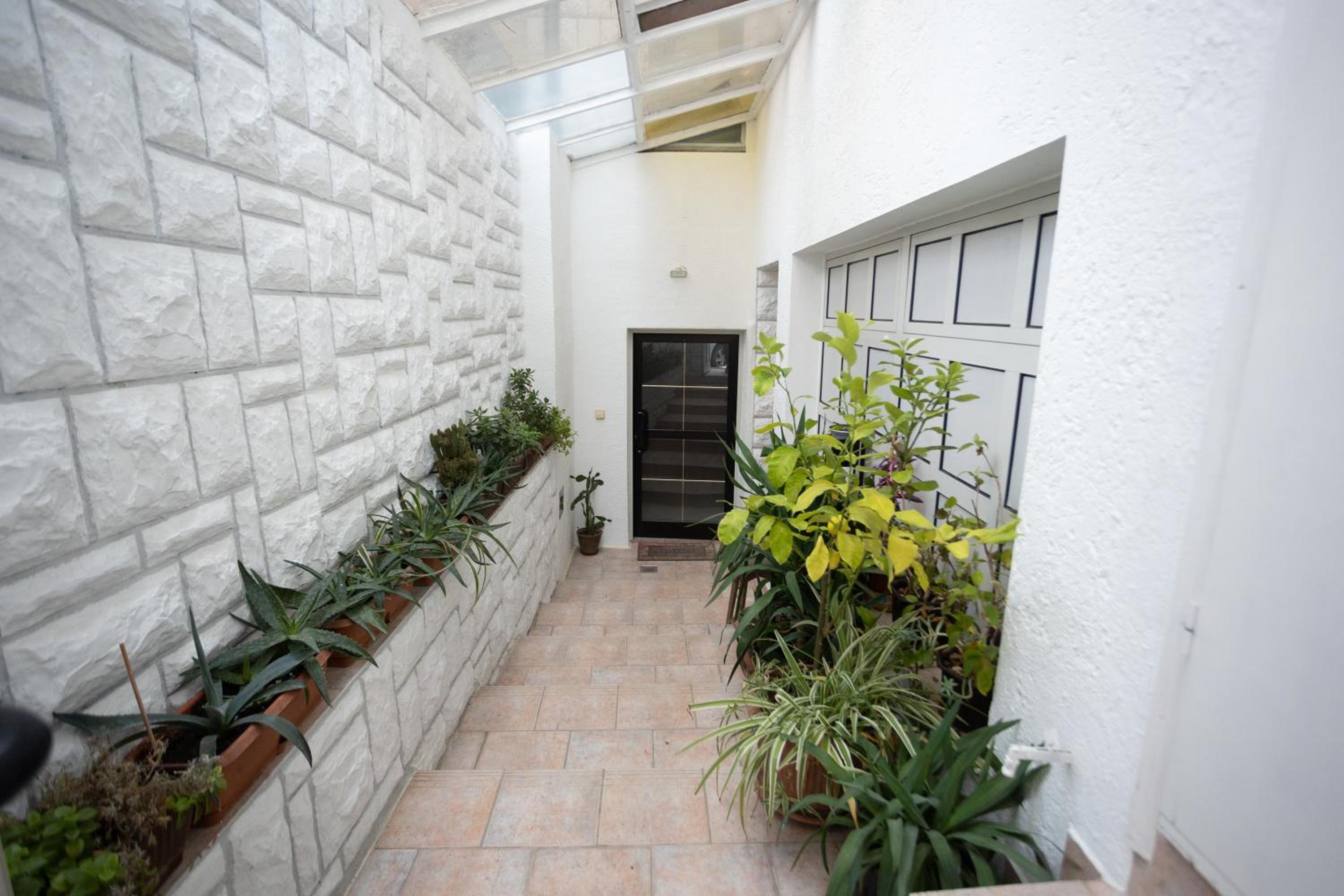 Studio apartman Kamenčić view 3