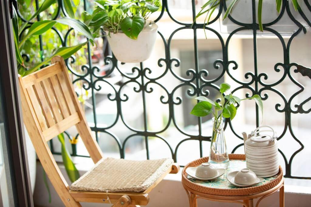 ZeitHome305/Old Quarter/Luxury 2 BR/2 Big Balcony