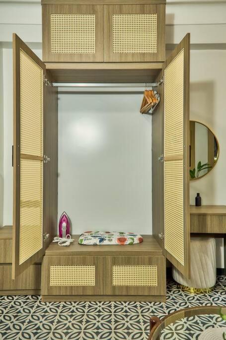ZeitHome305/Old Quarter/Luxury 2 BR/2 Big Balcony