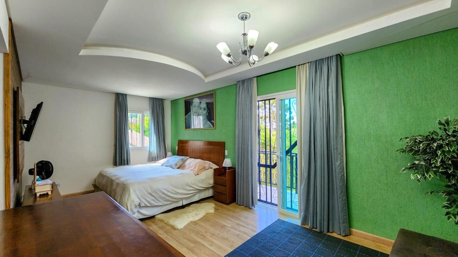 Excelente Casa, bairro nobre em Campos do Jordão