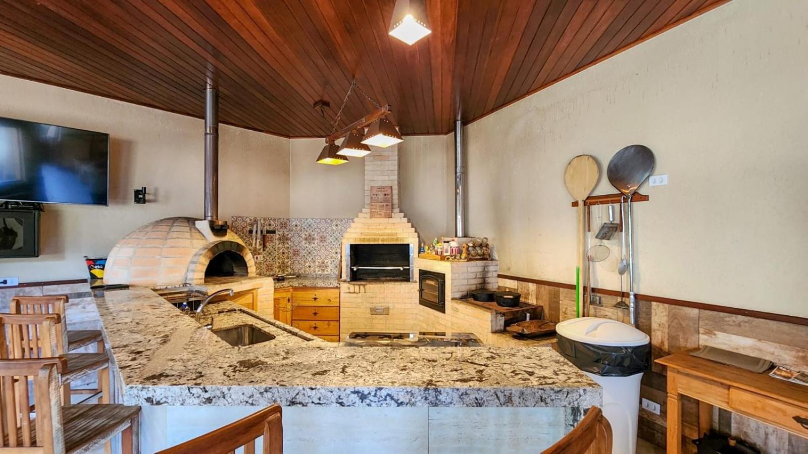 Excelente Casa, bairro nobre em Campos do Jordão