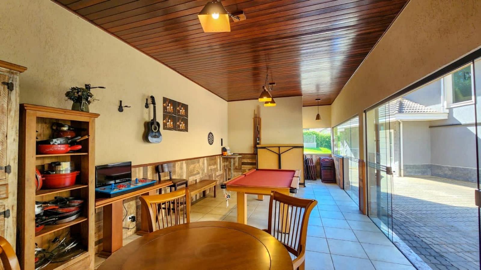 Excelente Casa, bairro nobre em Campos do Jordão