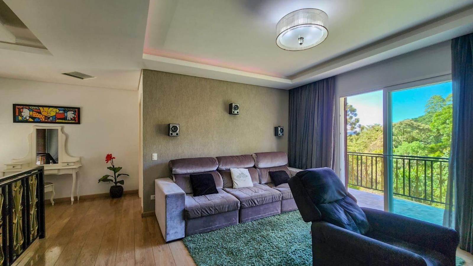 Excelente Casa, bairro nobre em Campos do Jordão