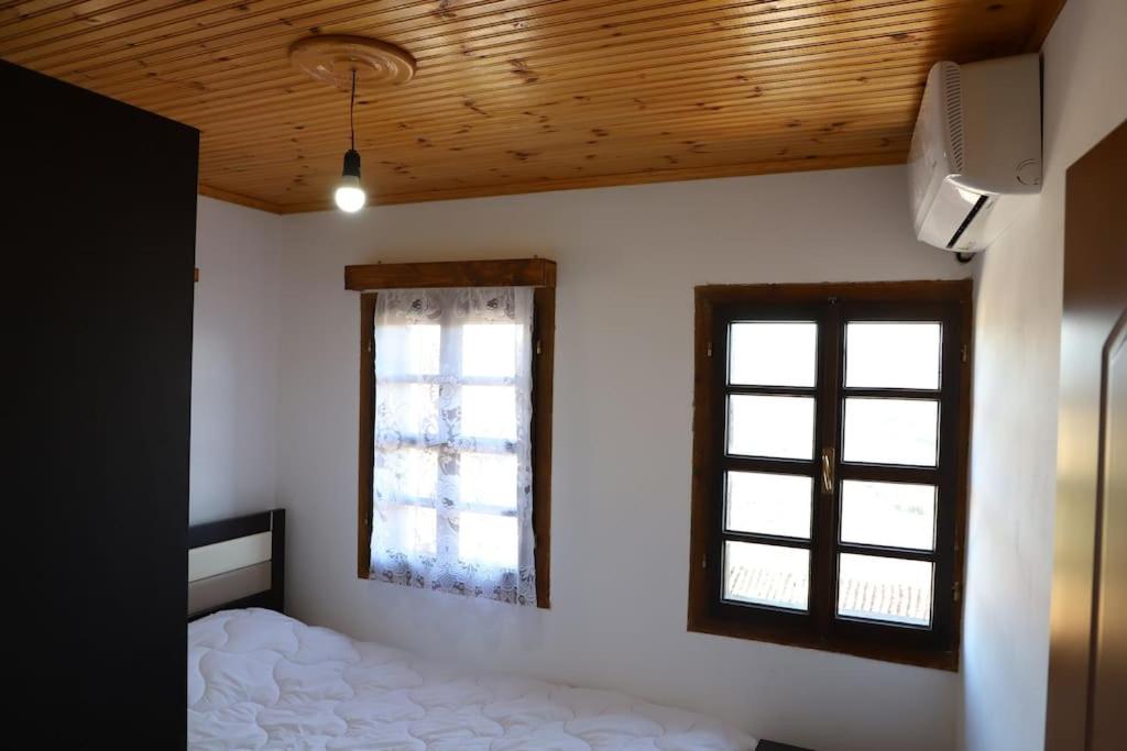 Villa Maria - Berat Castle