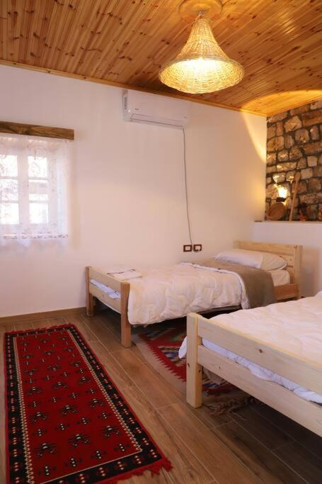 Villa Maria - Berat Castle
