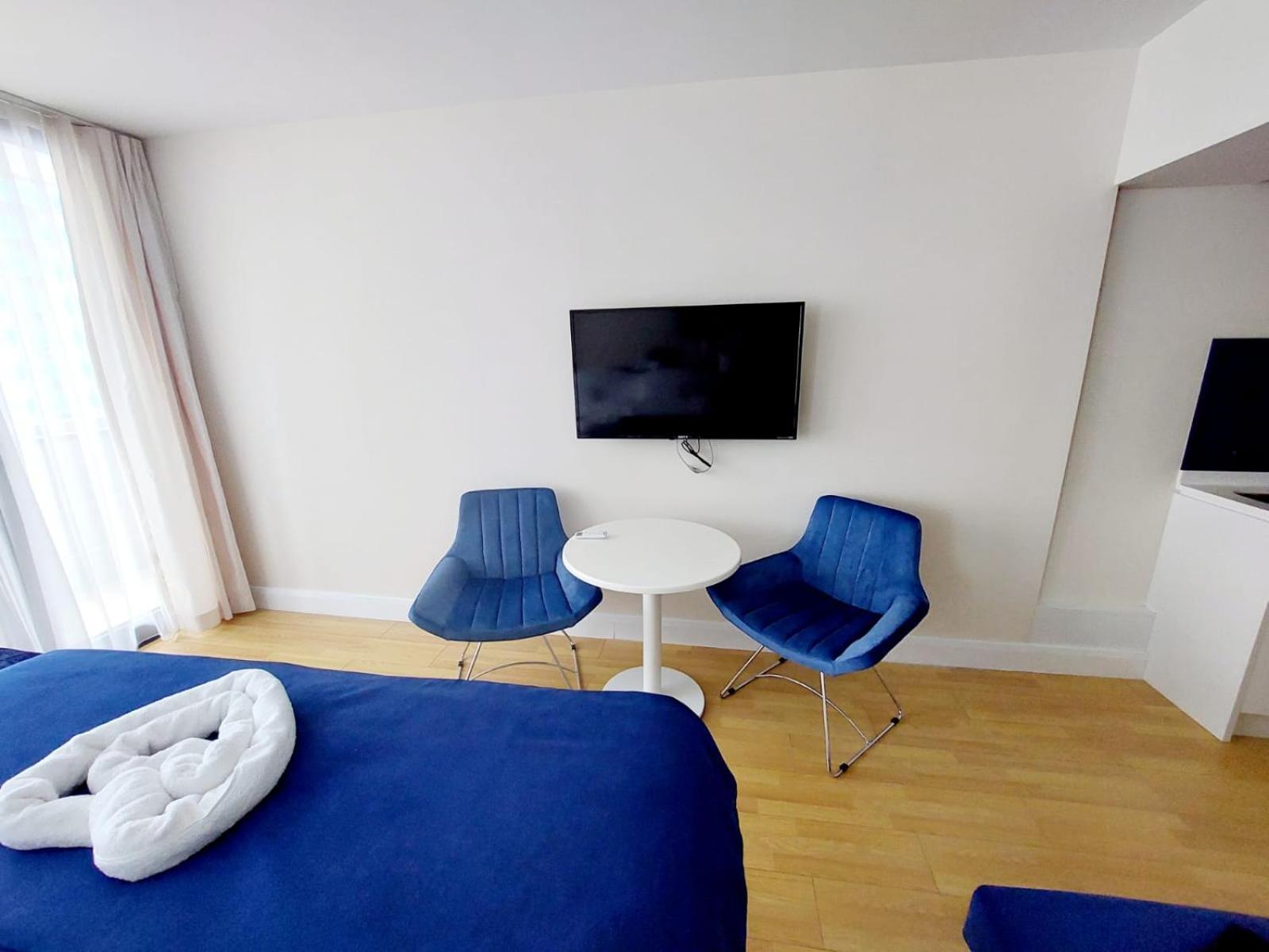 Seaside residency
