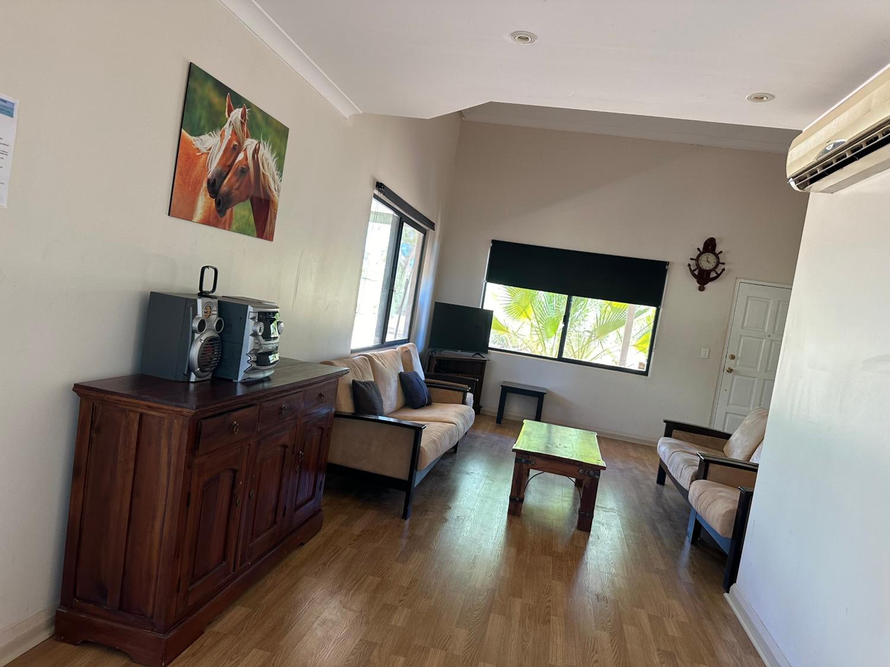 the Ningaloo breeze villa 2/10