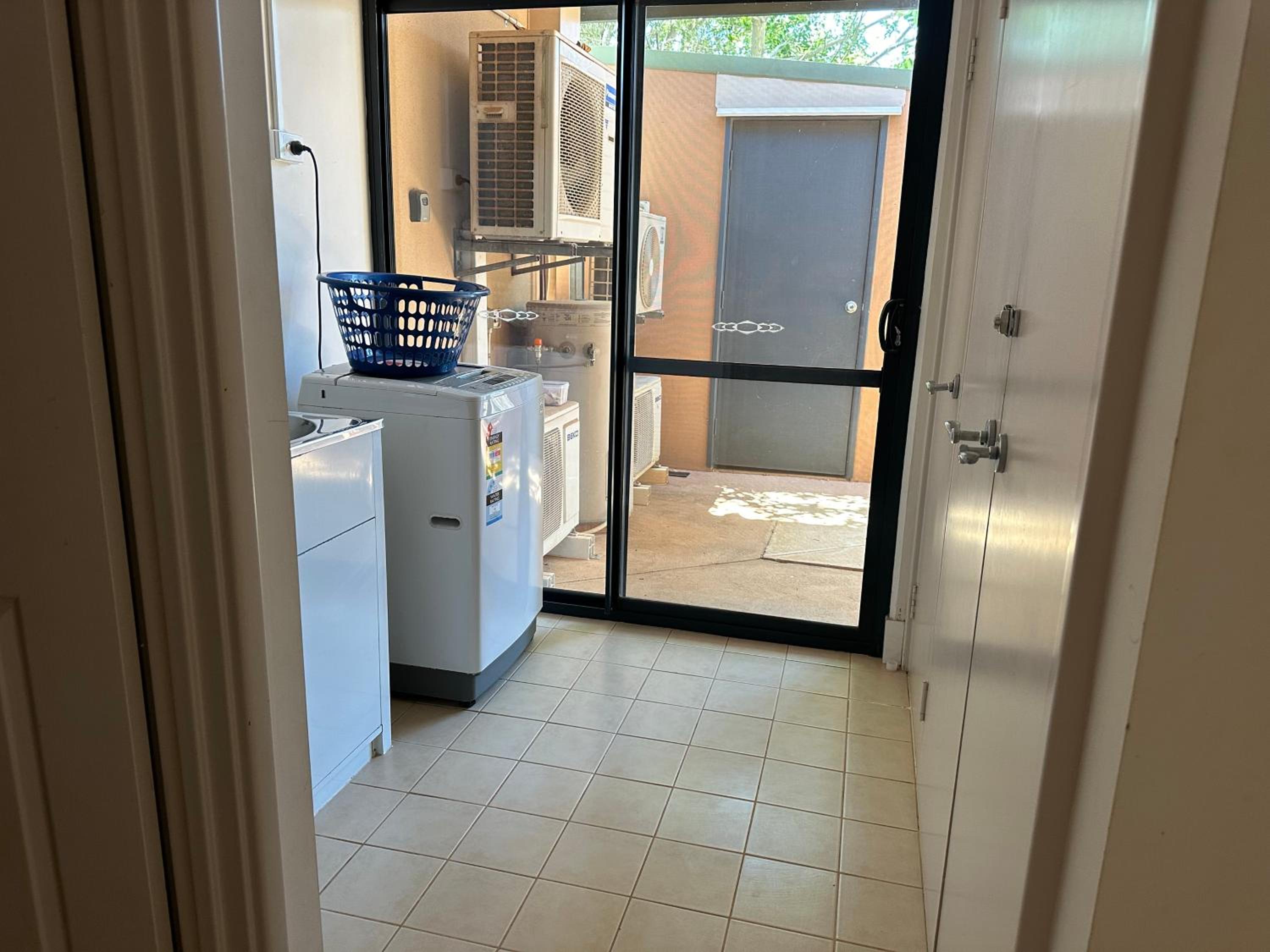 the Ningaloo breeze villa 2/10