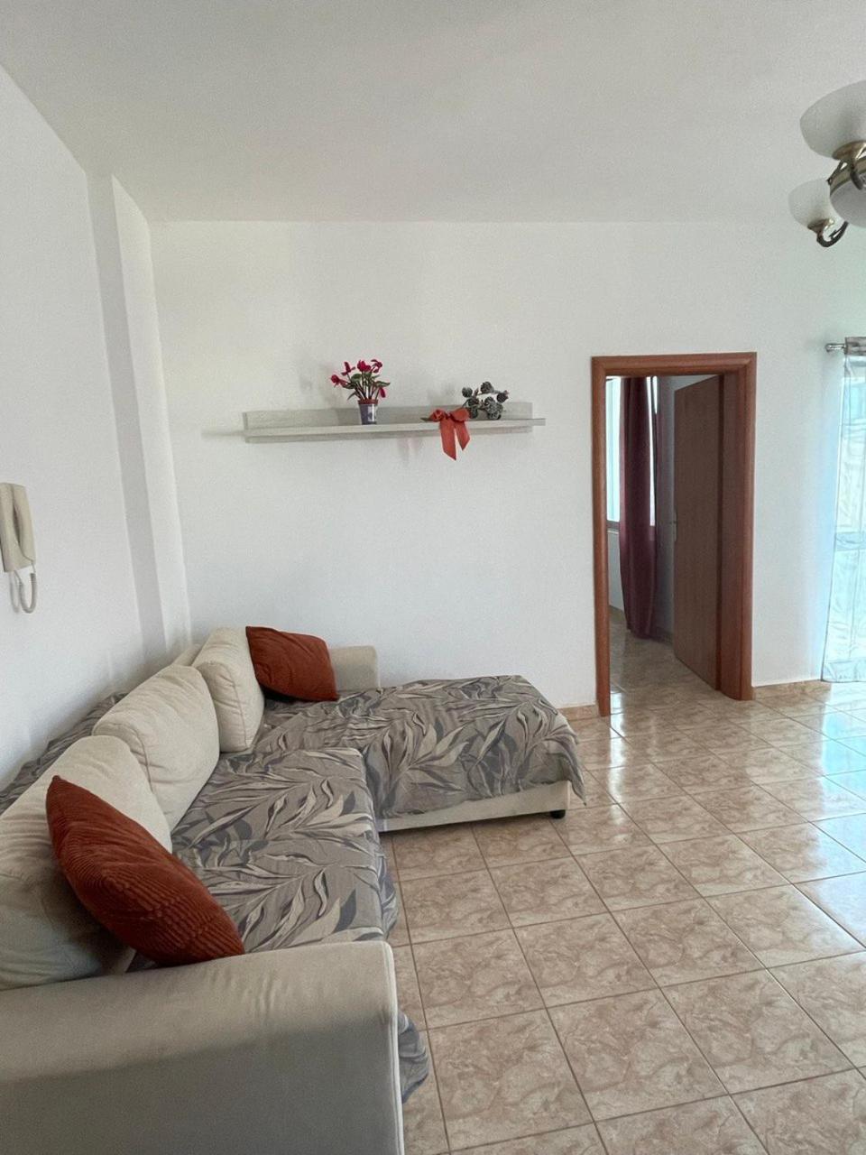 Irene Beach Apartment