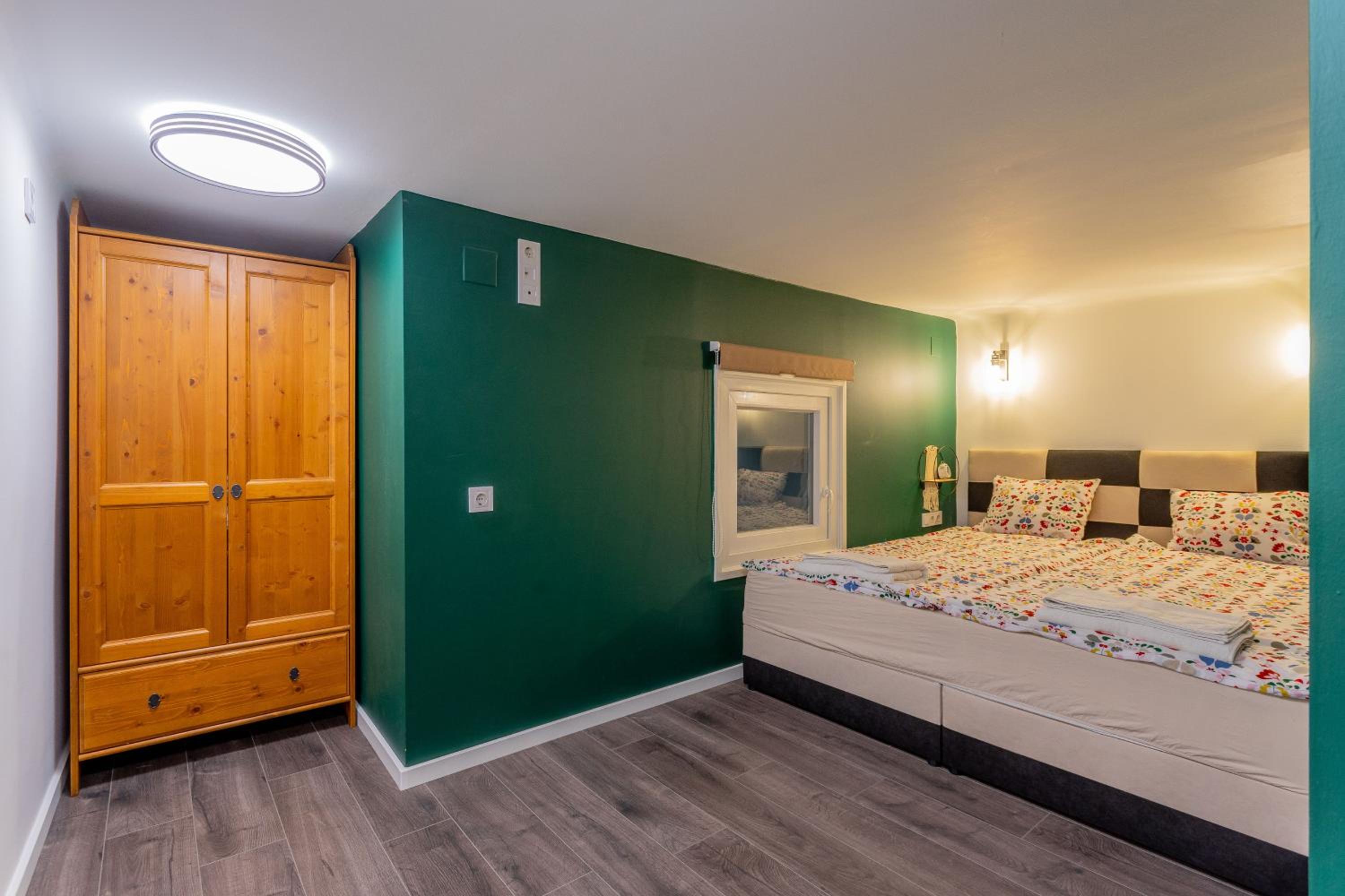 Full equipment designed apartment in the heart of Budapest for 4 people view 5