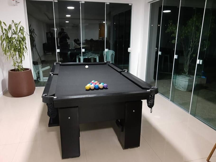 Linda casa, ampla, com piscina, muito confortável.