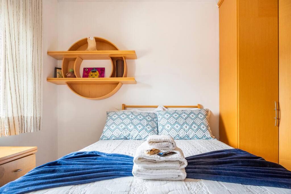 Linda casa, ampla, com piscina, muito confortável.